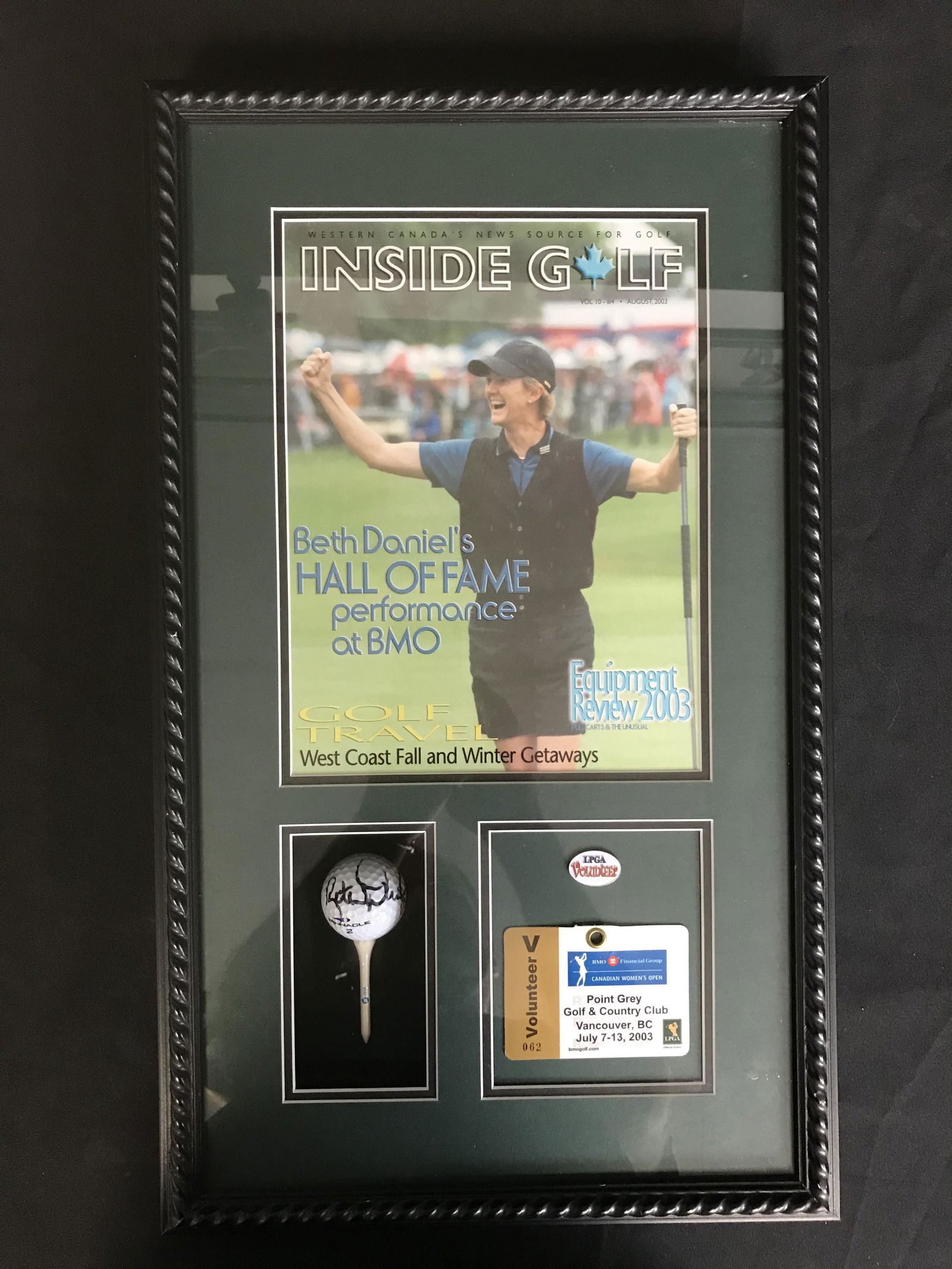 BETH DANIEL AUTOGRAPHED GOLF BALL FRAMED MAGAZINE COVE (1 of 1)