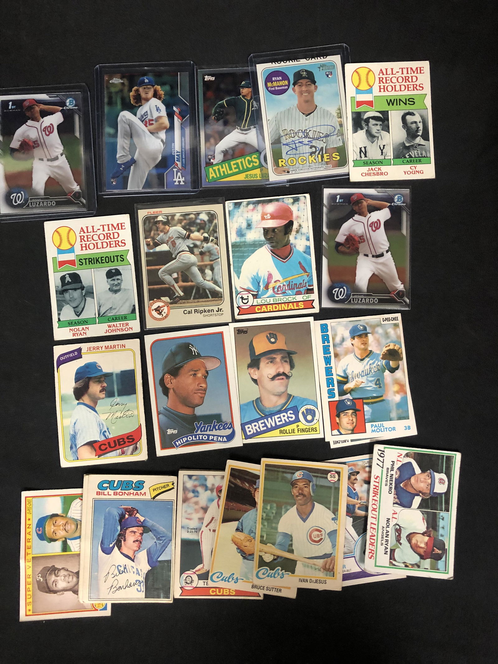 ASSORTED BASEBALL CARD LOT (1 of 1)