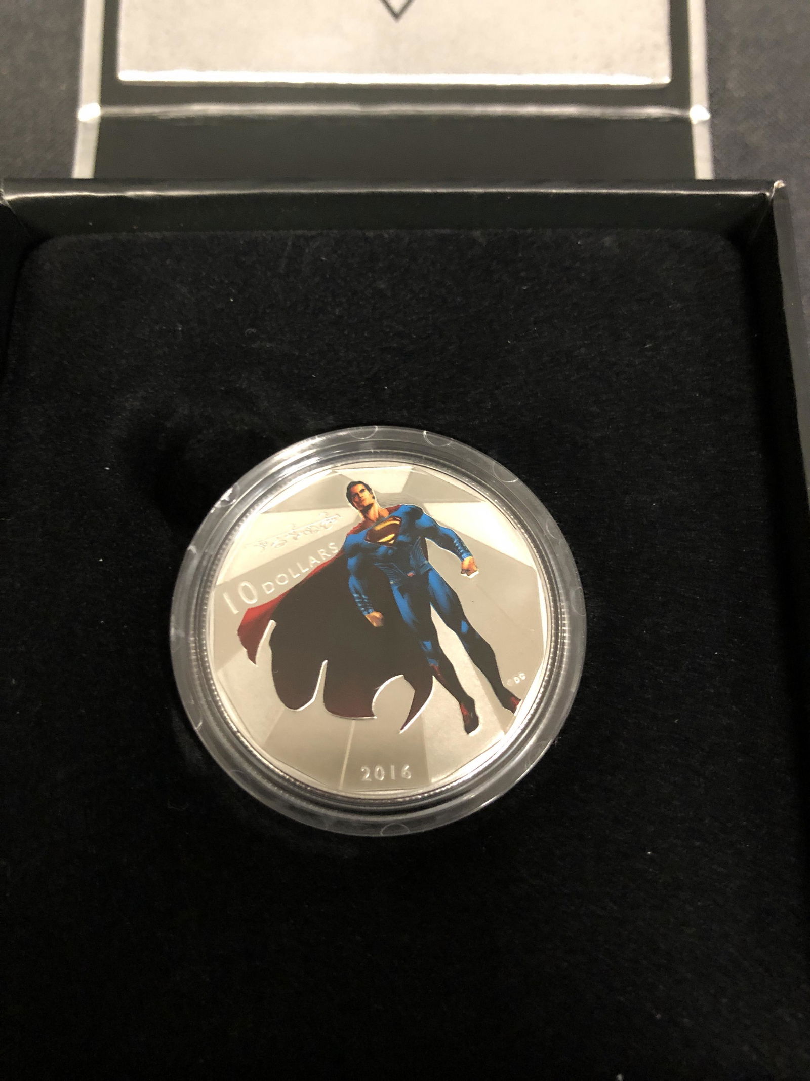 2016 $10 FINE SILVER COIN BATMAN v SUPERMAN: DAWN OF (1 of 3)