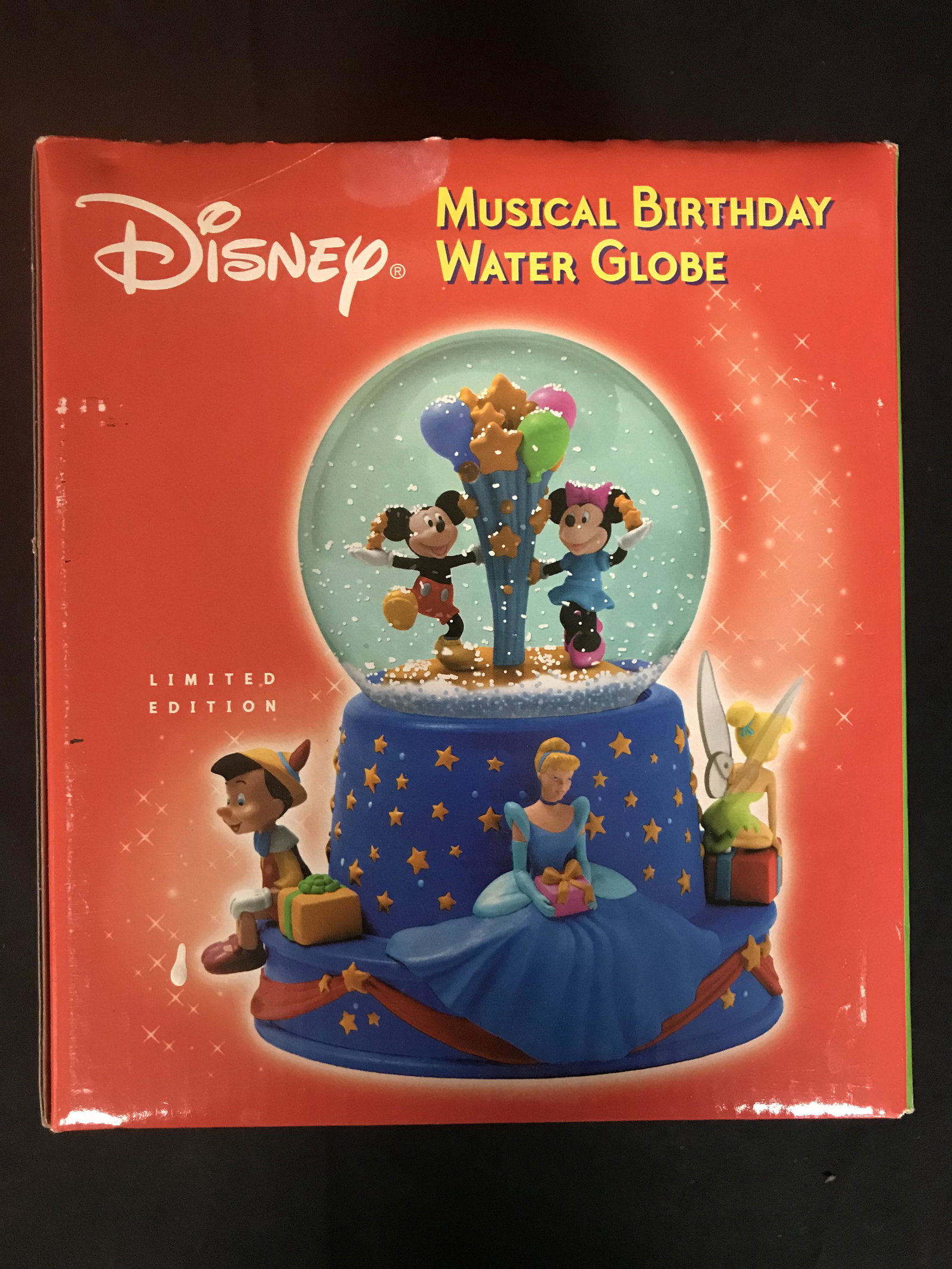 DISNEY MUSICAL BIRTHDAY WATER GLOBE: DISNEY MUSICAL BIRTHDAY WATER GLOBE