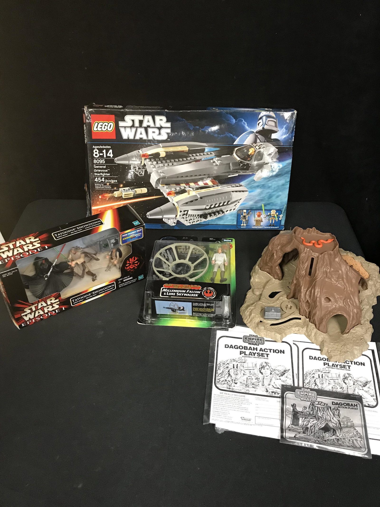 STAR WARS TOY LOT (1 of 1)