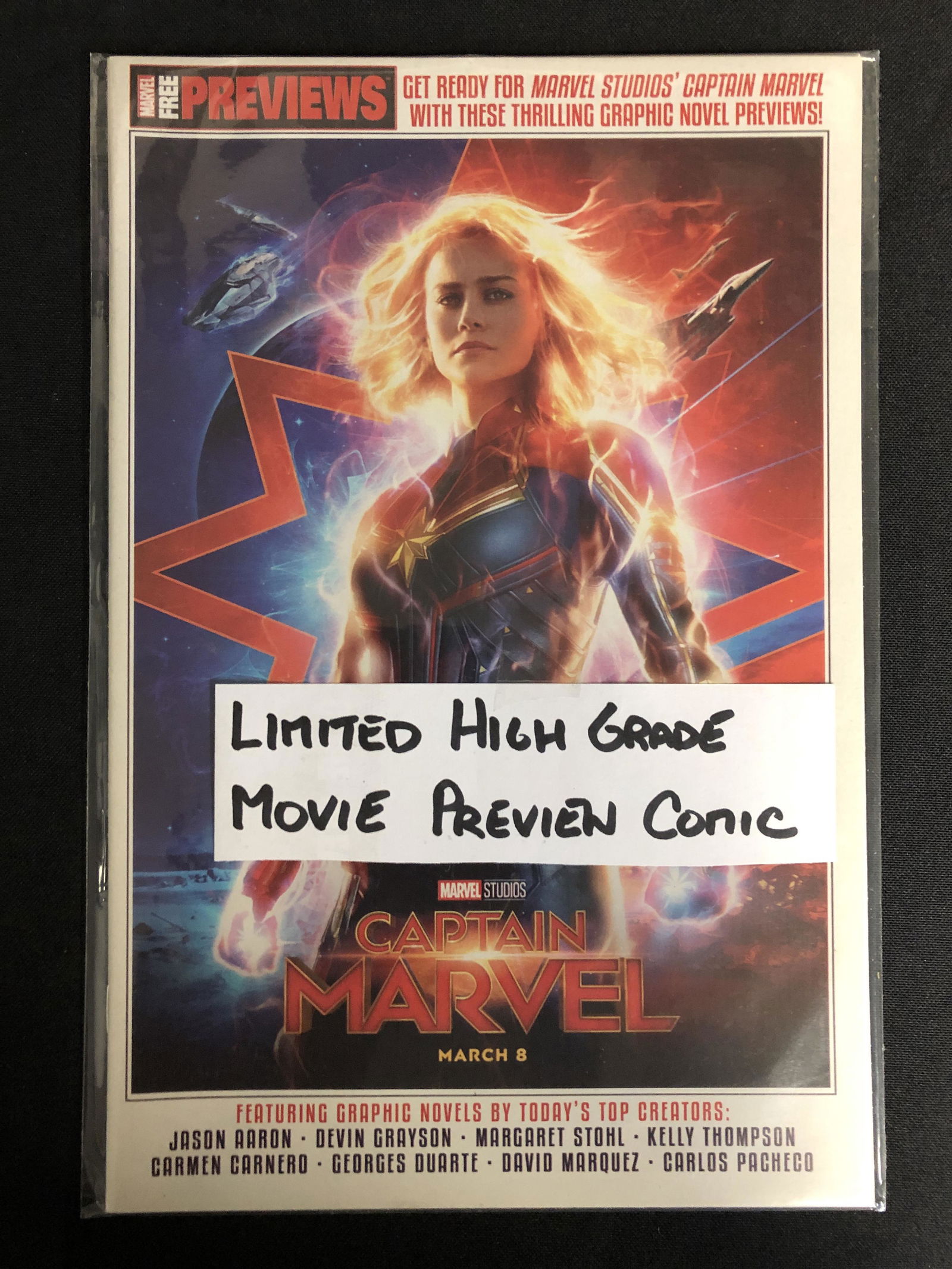 CAPTAIN MARVEL (LIMITED HIGH GRADE MOVIE PREVIEW COMIC) (1 of 1)