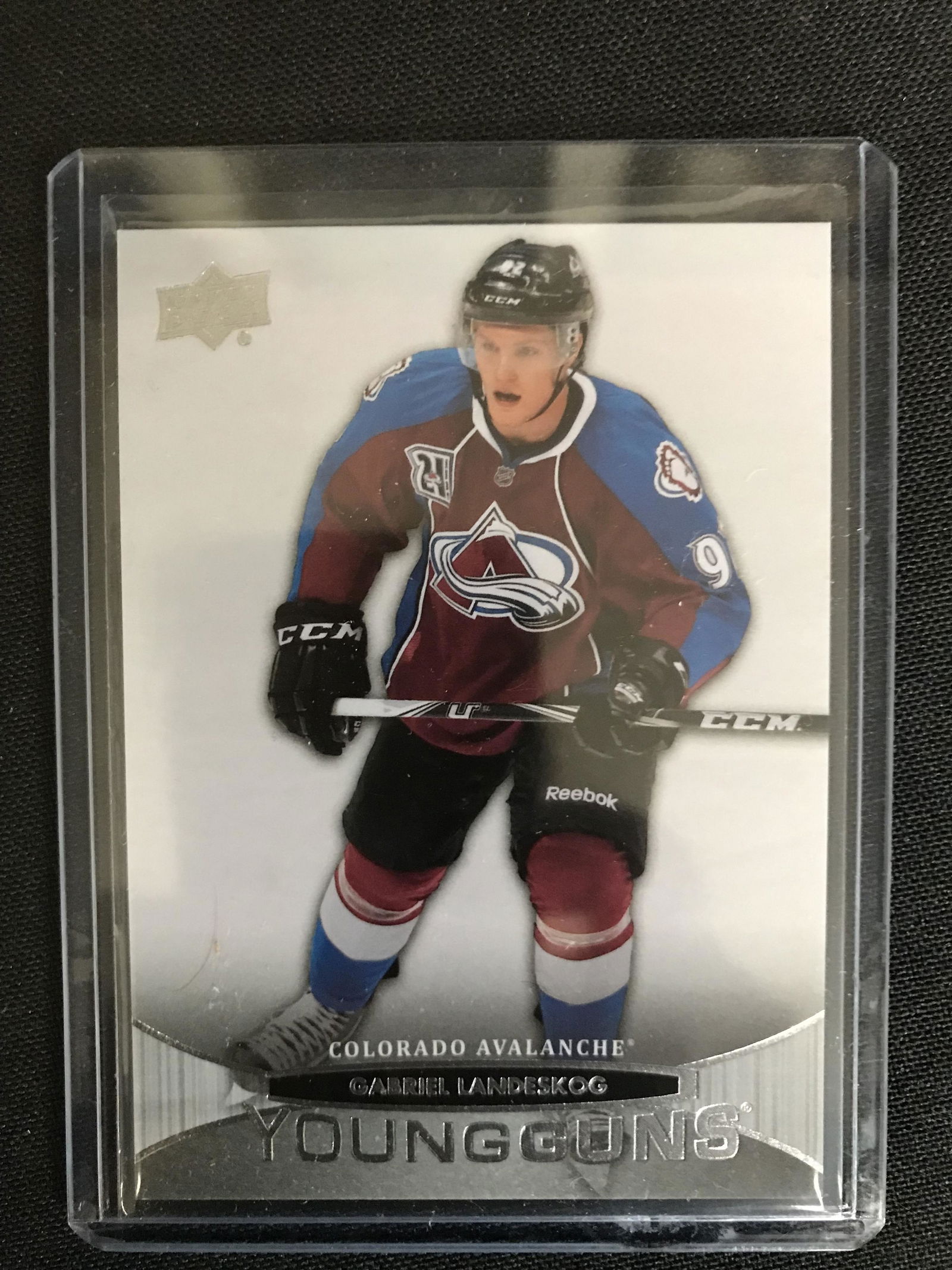 2011-12 Upper Deck Young Guns Gabriel Landeskog RC #208 (1 of 2)