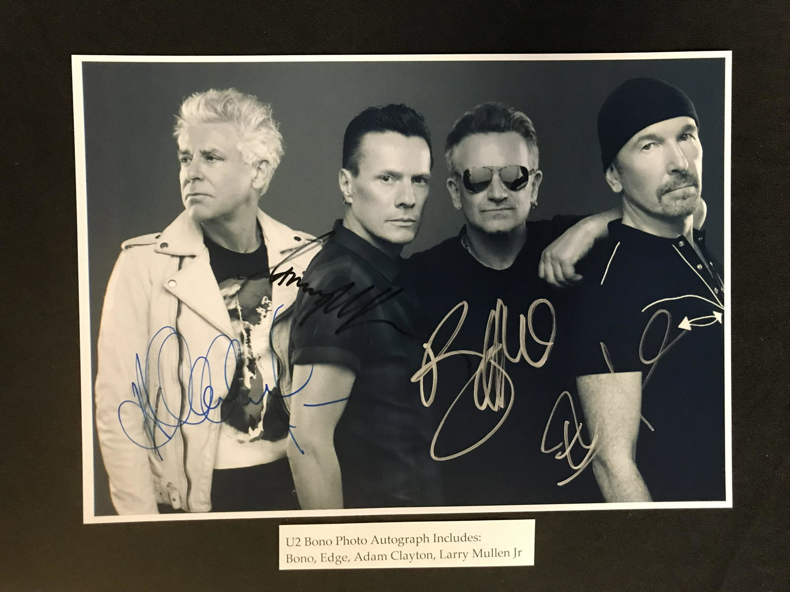 U2 BAND SIGNED 8 X 10 ( RA COA): U2 BAND SIGNED 8 X 10 ( RA COA)