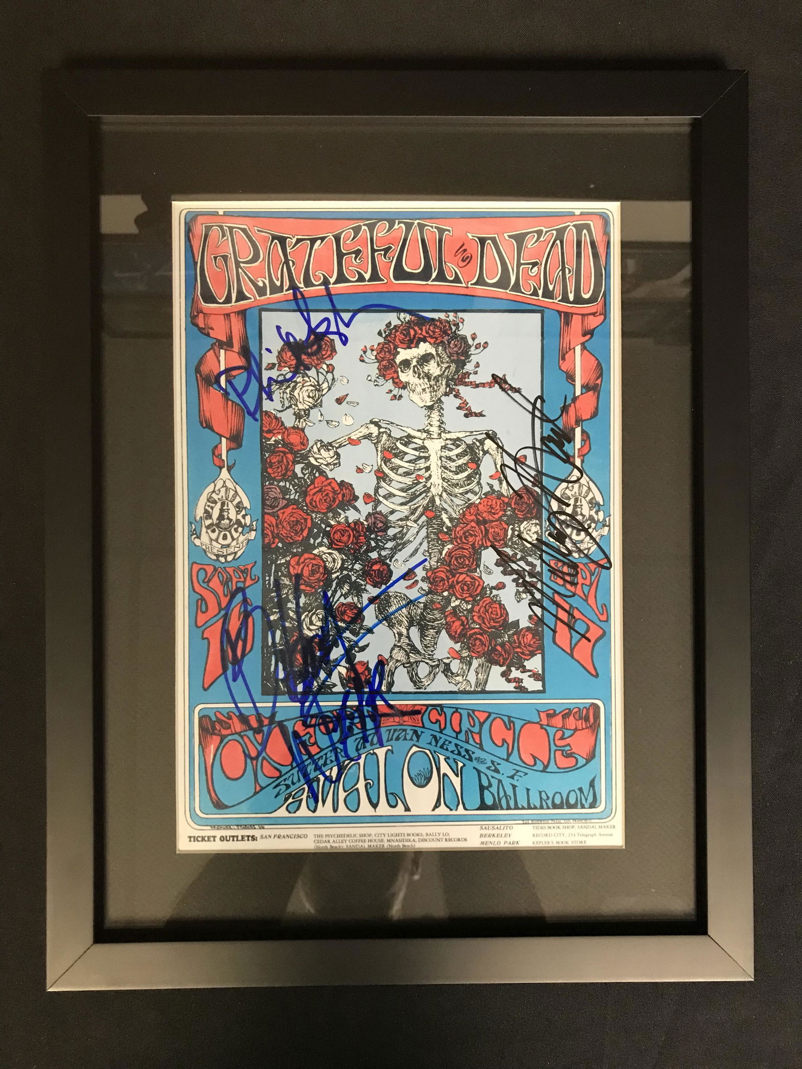 GREATFUL DEAD BAND SIGNED AND FRAMED 8 X 10 ( RA COA) (1 of 2)
