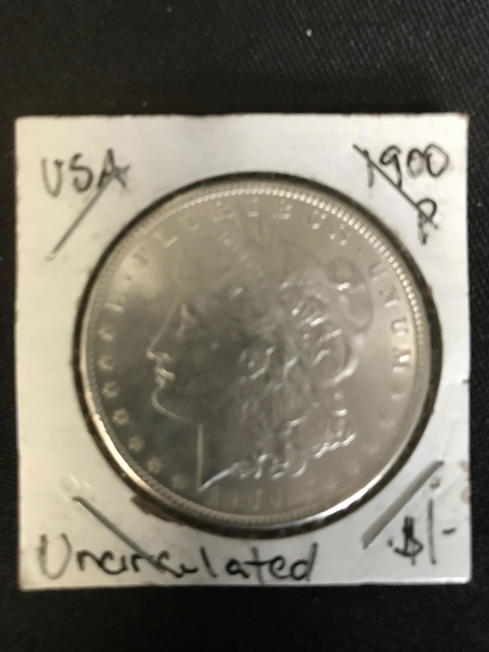 1900  P  UNCIRCULATED MORGAN SILVER DOLLAR .900 SILVER (1 of 1)