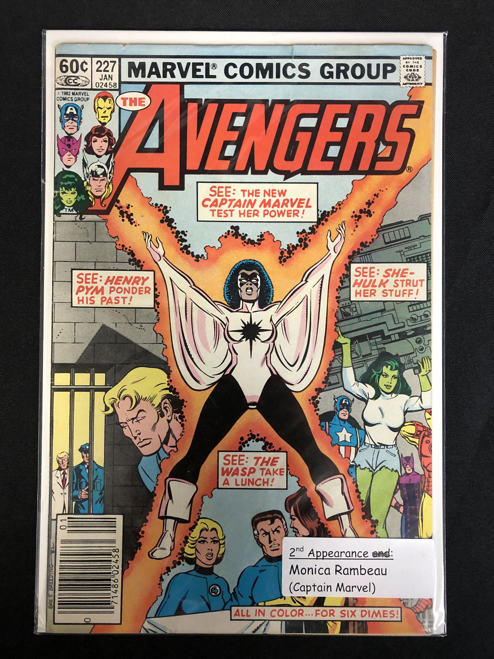 MARVEL COMICS THE AVENGERS COMIC NO.227 (1 of 1)