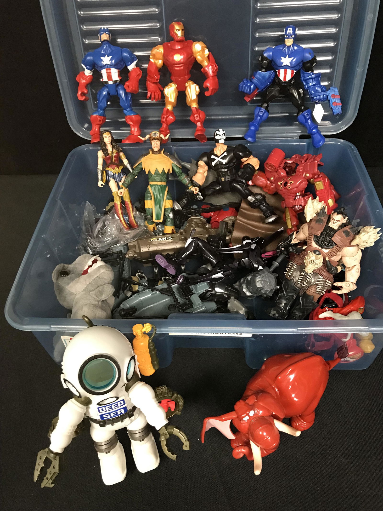 LARGE ACTION FIGURE LOT (1 of 2)