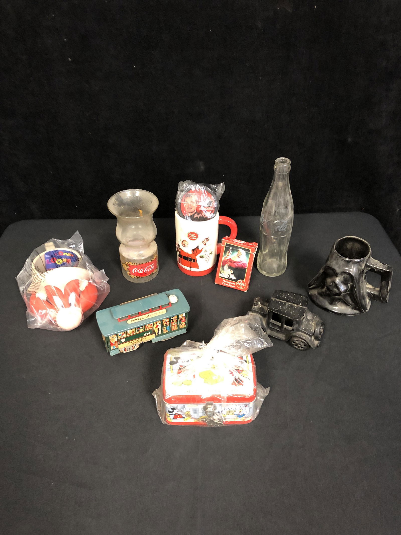 VINATGE COCA COLA COLLECTOR LOT (1 of 3)
