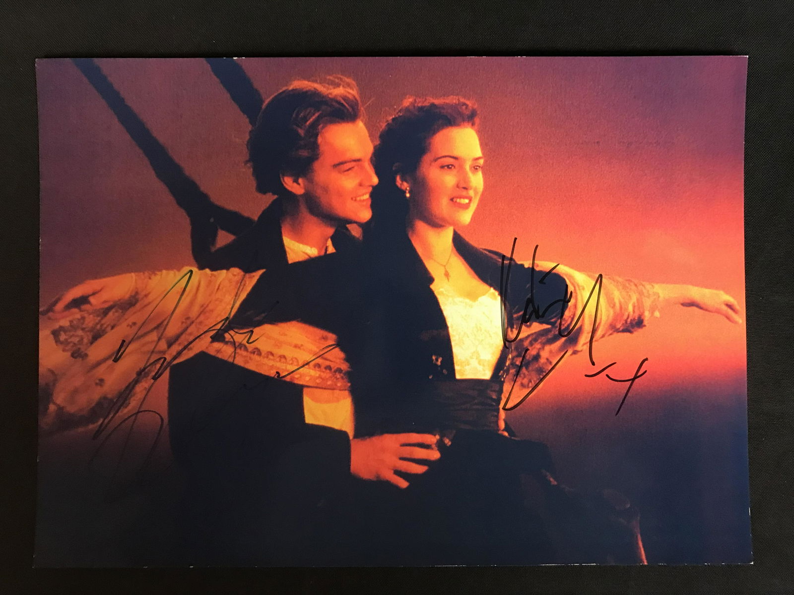 LEO DICAPRIO AND KATE WINSLET SIGNED TITANIC 8 X 10 ( (1 of 3)