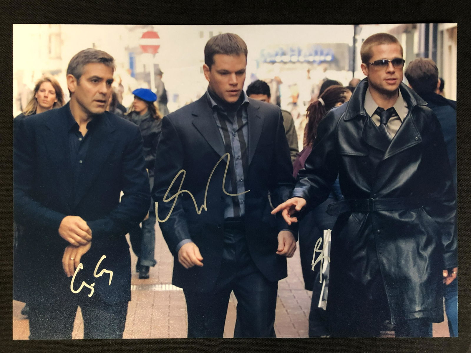 CLOONEY, PITT DAMON SIGNED OCEANS 11 8 X 10  (RA COA) (1 of 3)
