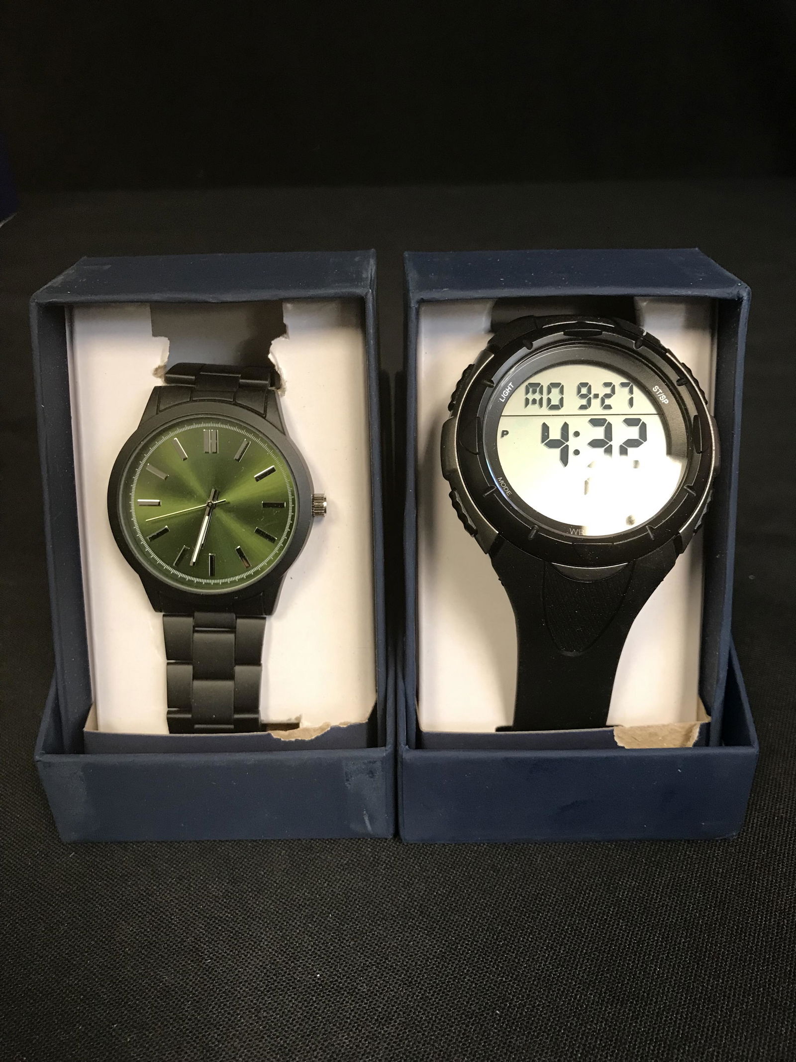 LOT OF  2 BRAND NEW MENS WATCHES WITH BOXES AND PAPER (1 of 3)