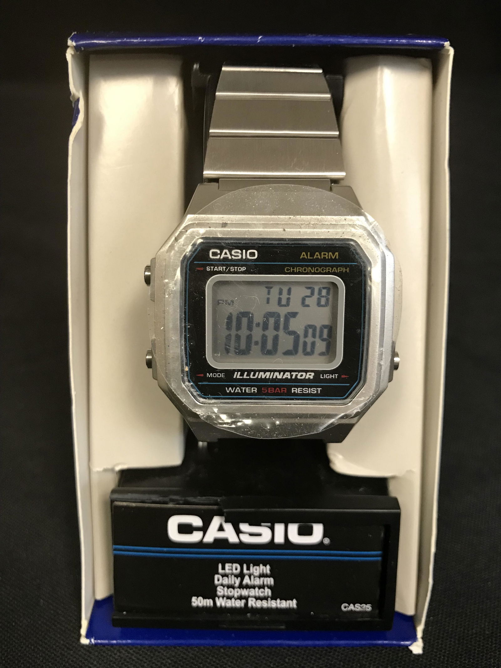 BRAND NEW MENS CASIO WATCH WITH BOX AND PAPERS (1 of 2)