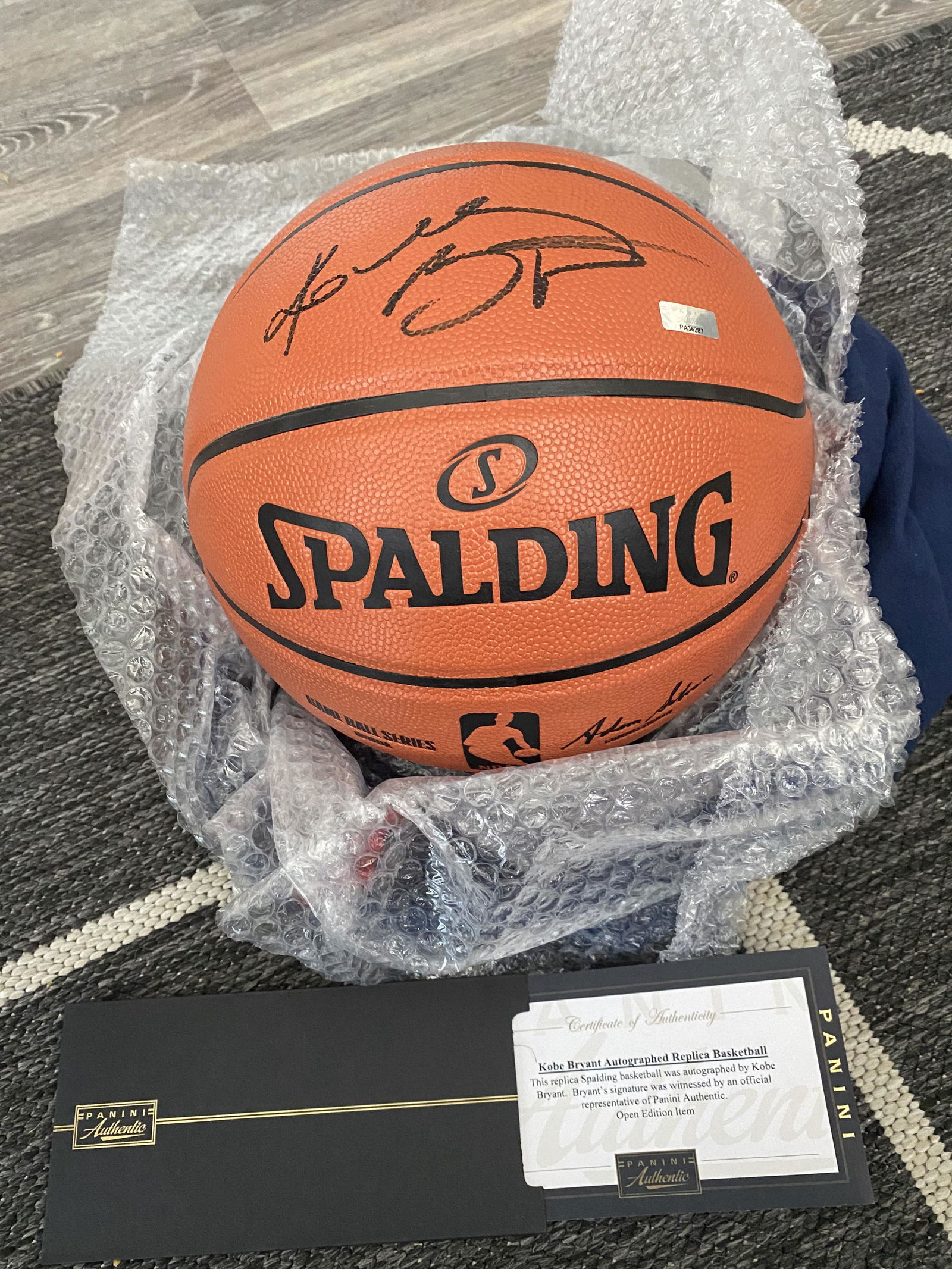 KOBE BRYANT SIGNED SPALDING BASKETBALL ( PANINI COA) (1 of 3)