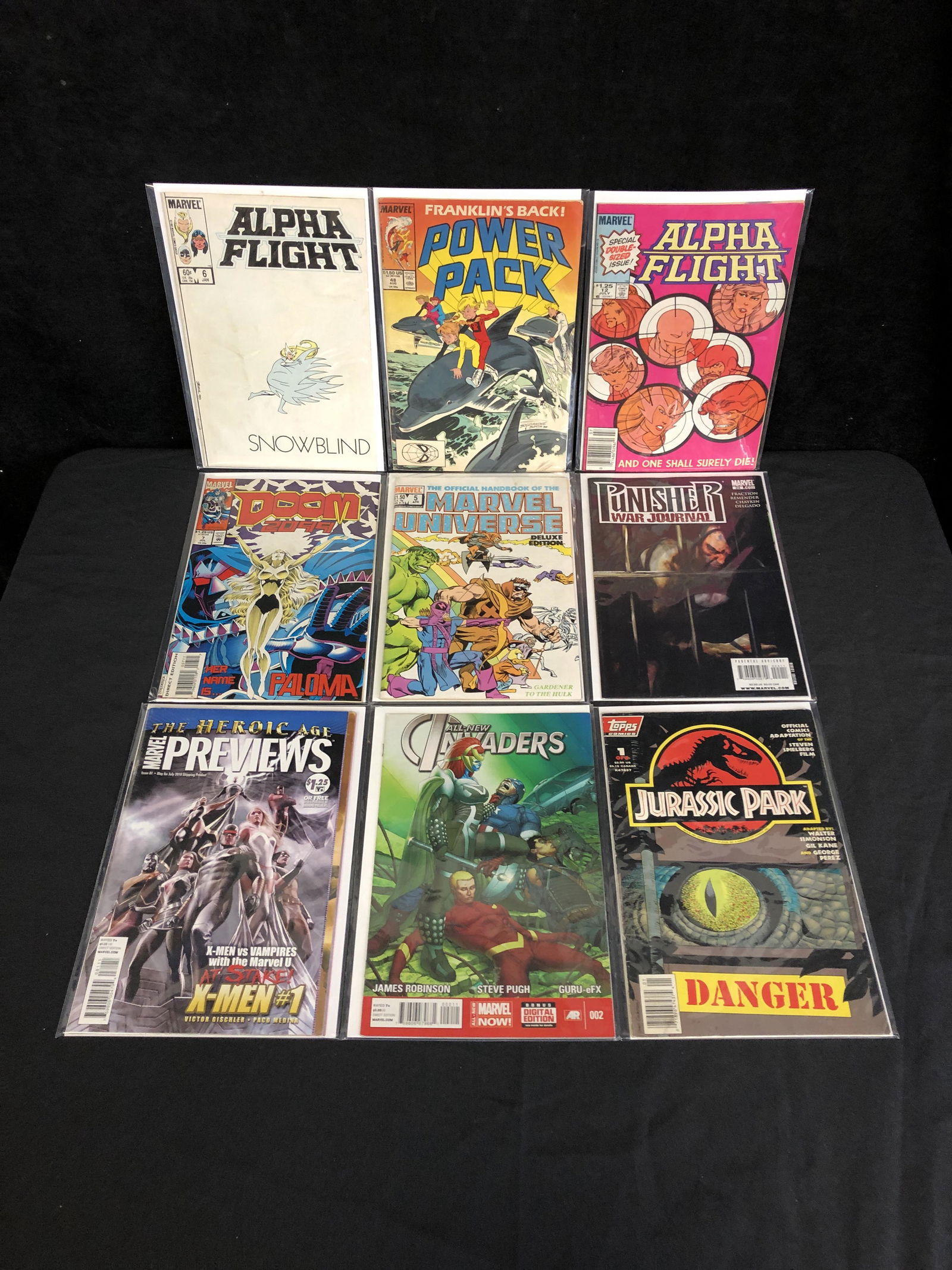 VARIOUS DC AND MARVEL SUPERHERO COMIC LOT (1 of 1)