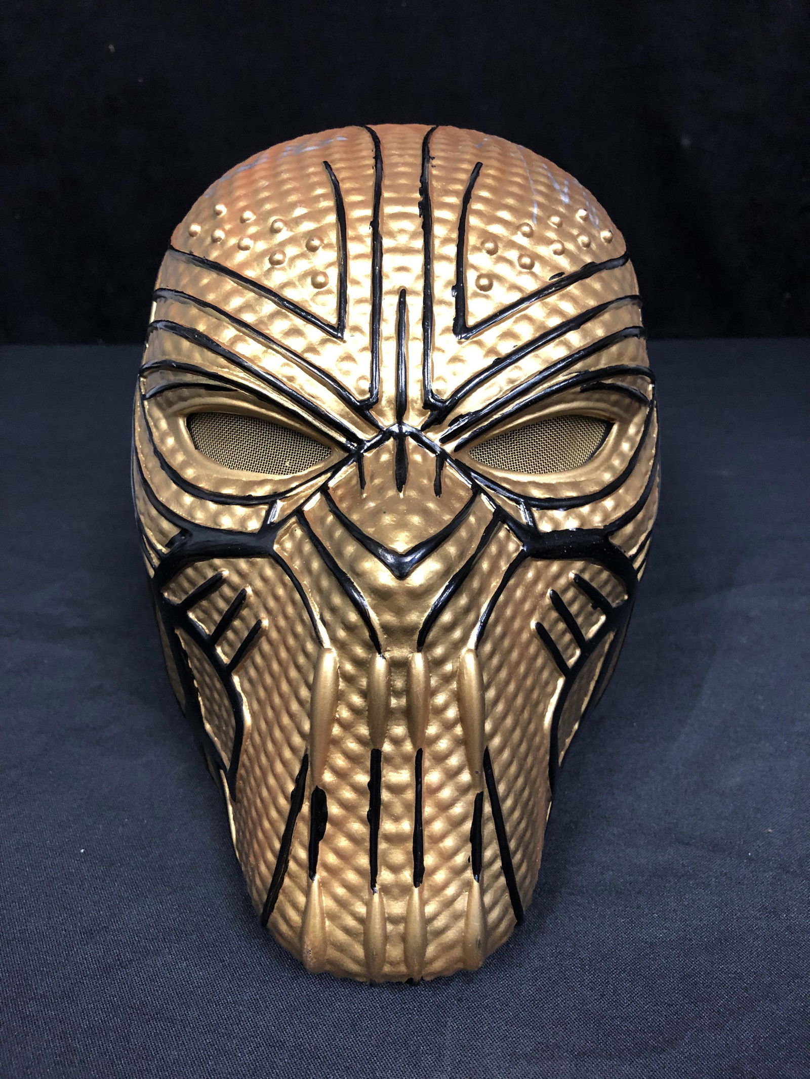 BLACK PANTHER CAST SIGNED REPLICA HELMET SIGNED BY (1 of 6)