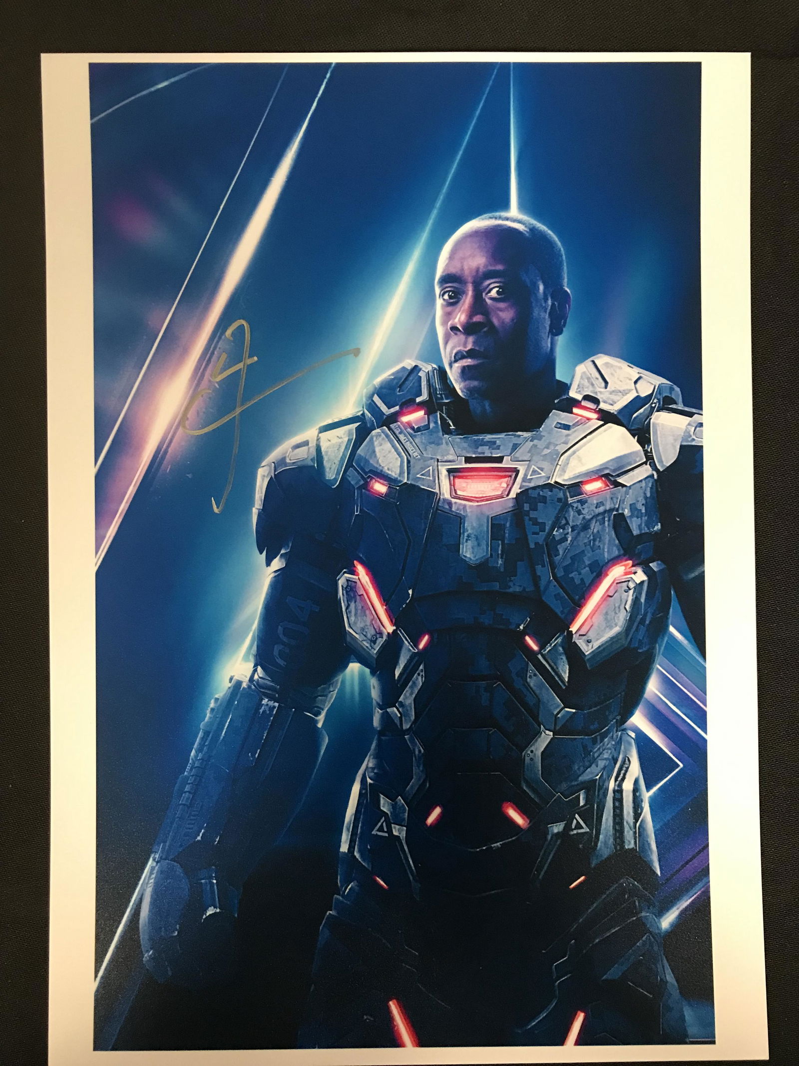 DON CHEADLE SIGNED AVENGERS 8 X 10 ( RA COA) (1 of 3)