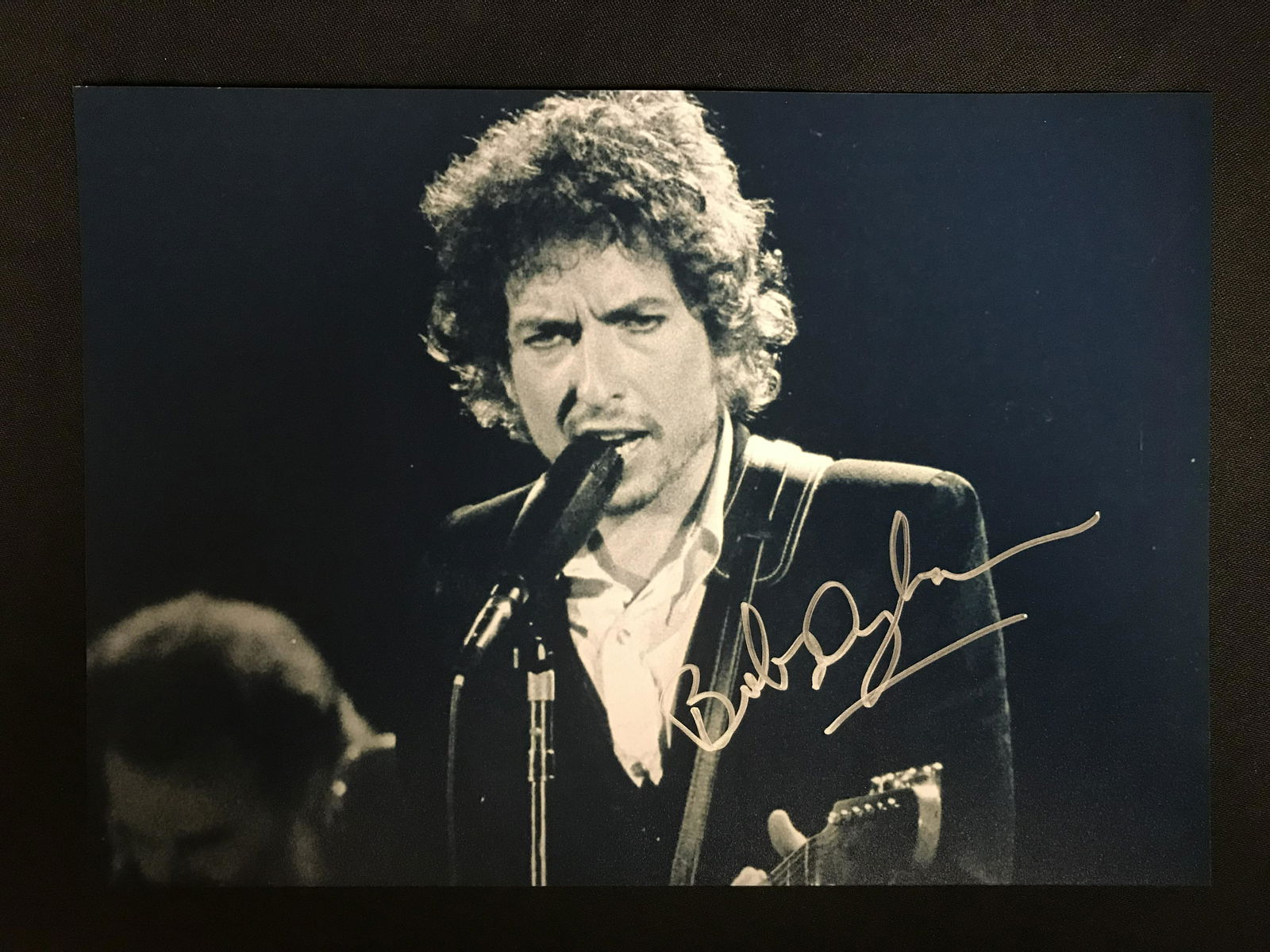 BOB DYLAN SIGNED 8 X 10 ( RA COA) (1 of 3)