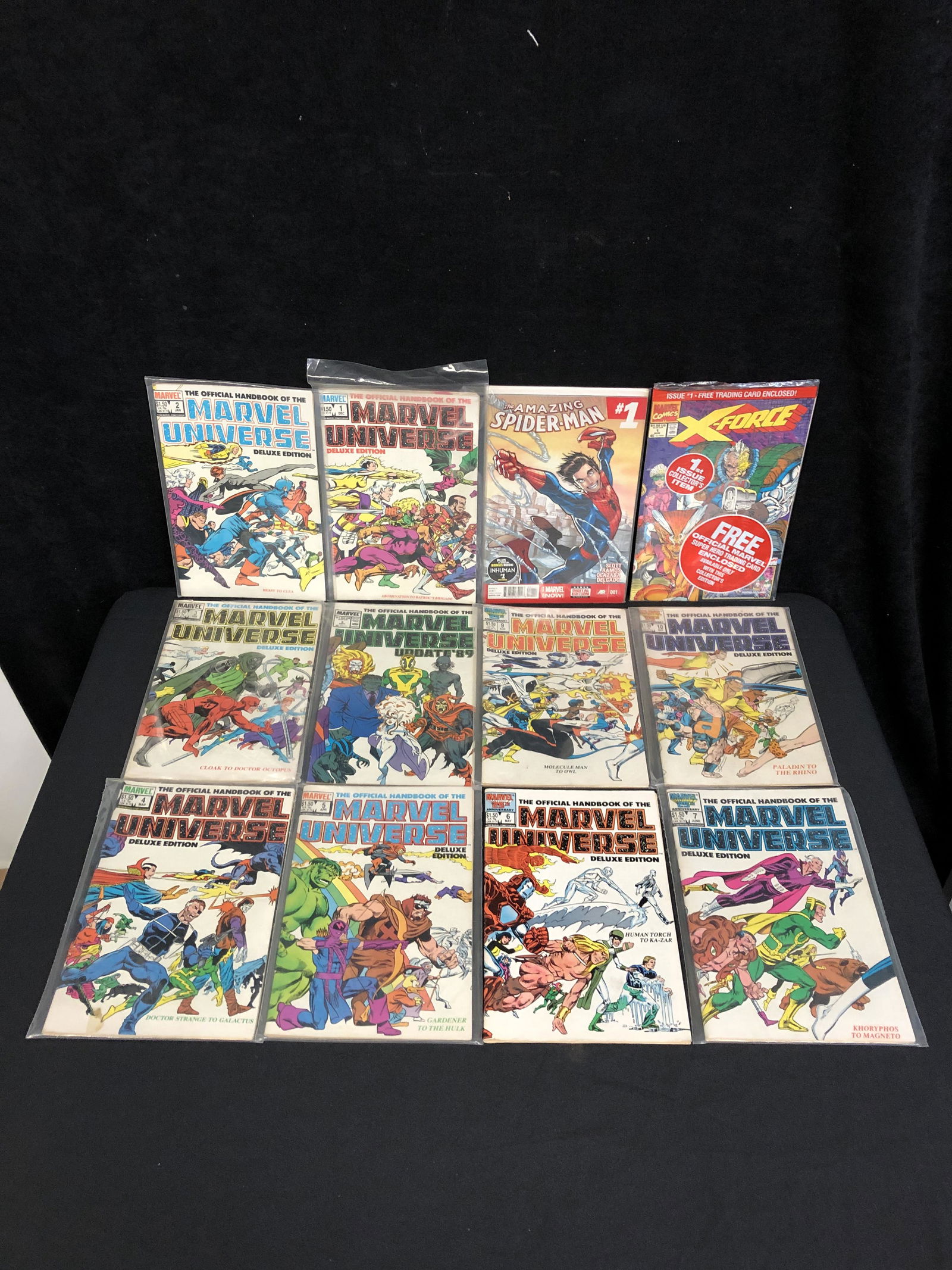 MARVEL UNIVERSE COMIC BOOK LOT (MARVEL COMICS) (1 of 1)