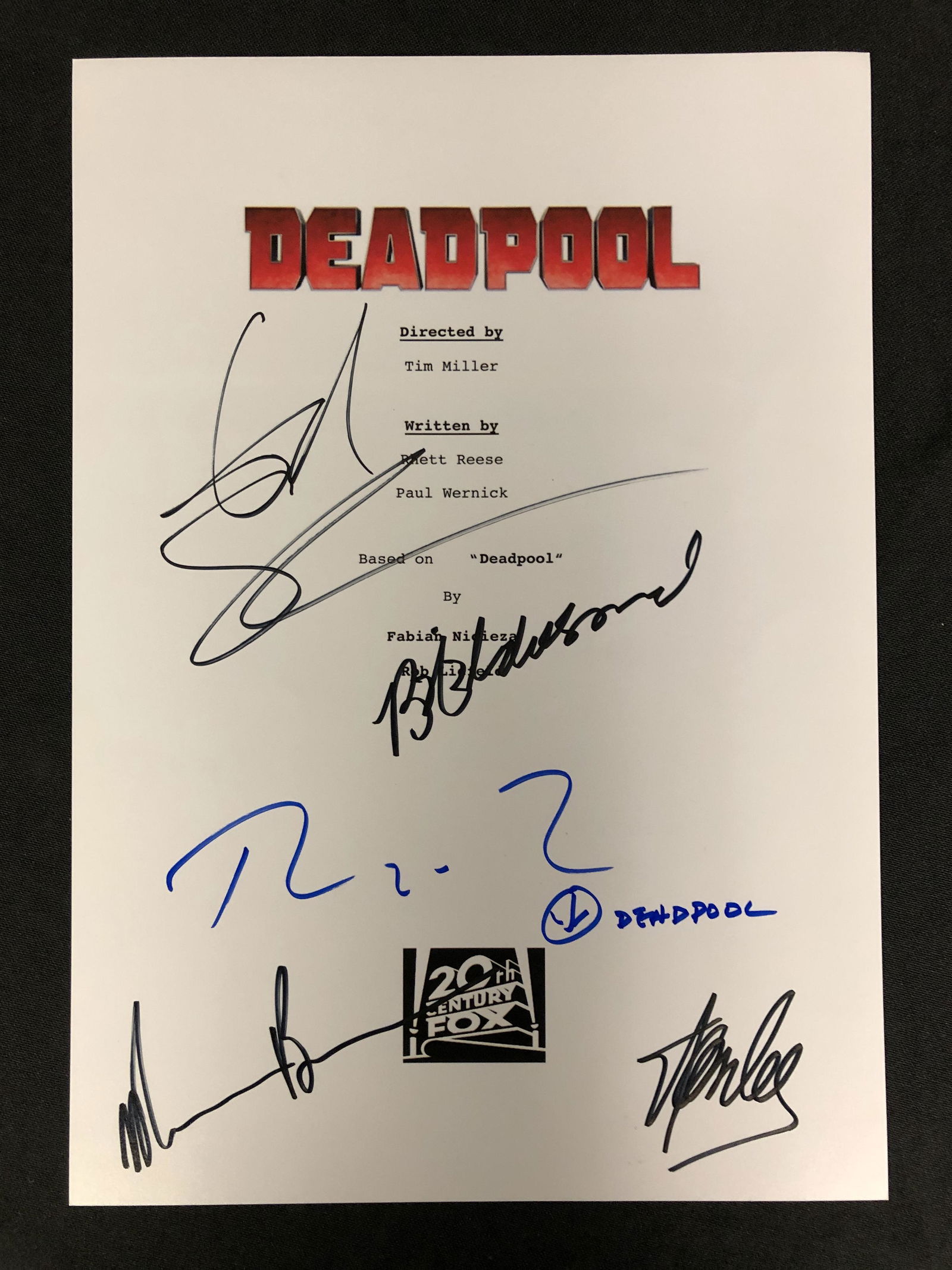DEADPOOL CAST SIGNED SCRIPT COVER ( RA COA) (1 of 3)