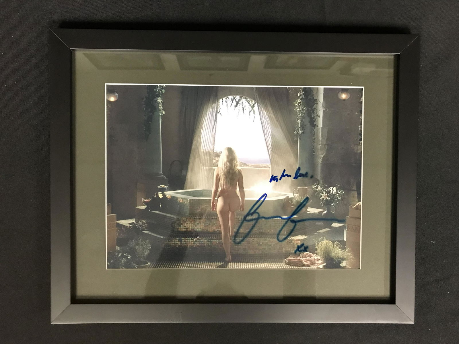 EMELIA CLARKE SIGNED AND FRAMED 8 X 10 ( RA COA) (1 of 2)