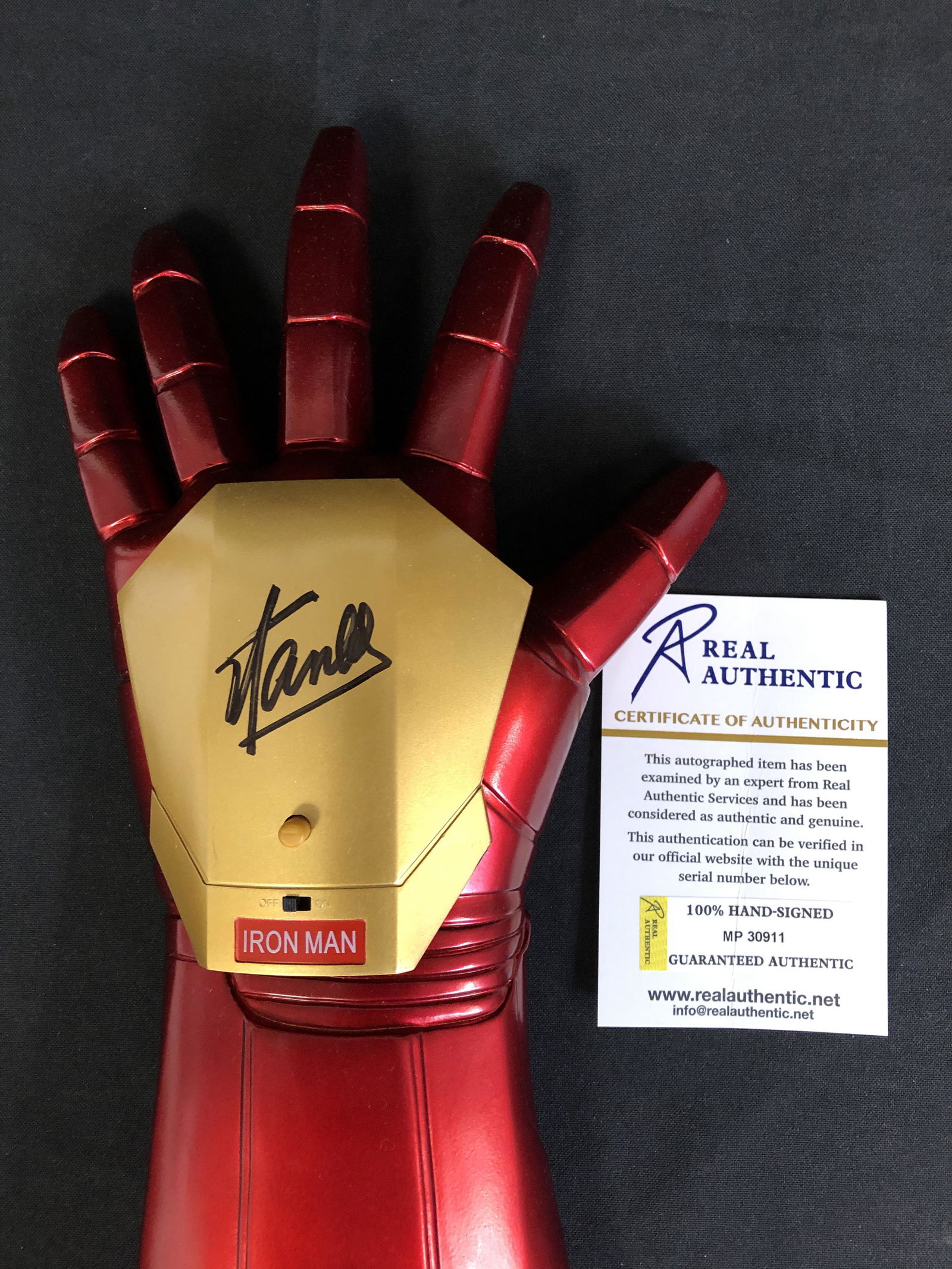 STAN LEE SIGNED IRON MAN ARMOUR PROP REPLICA ( RA COA) (1 of 3)