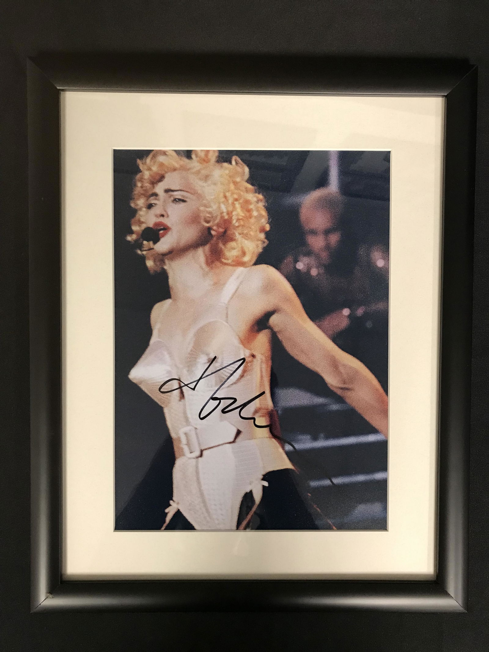 MADONNA SIGNED 8X10 FRAMED PHOTO (RA COA) (1 of 2)