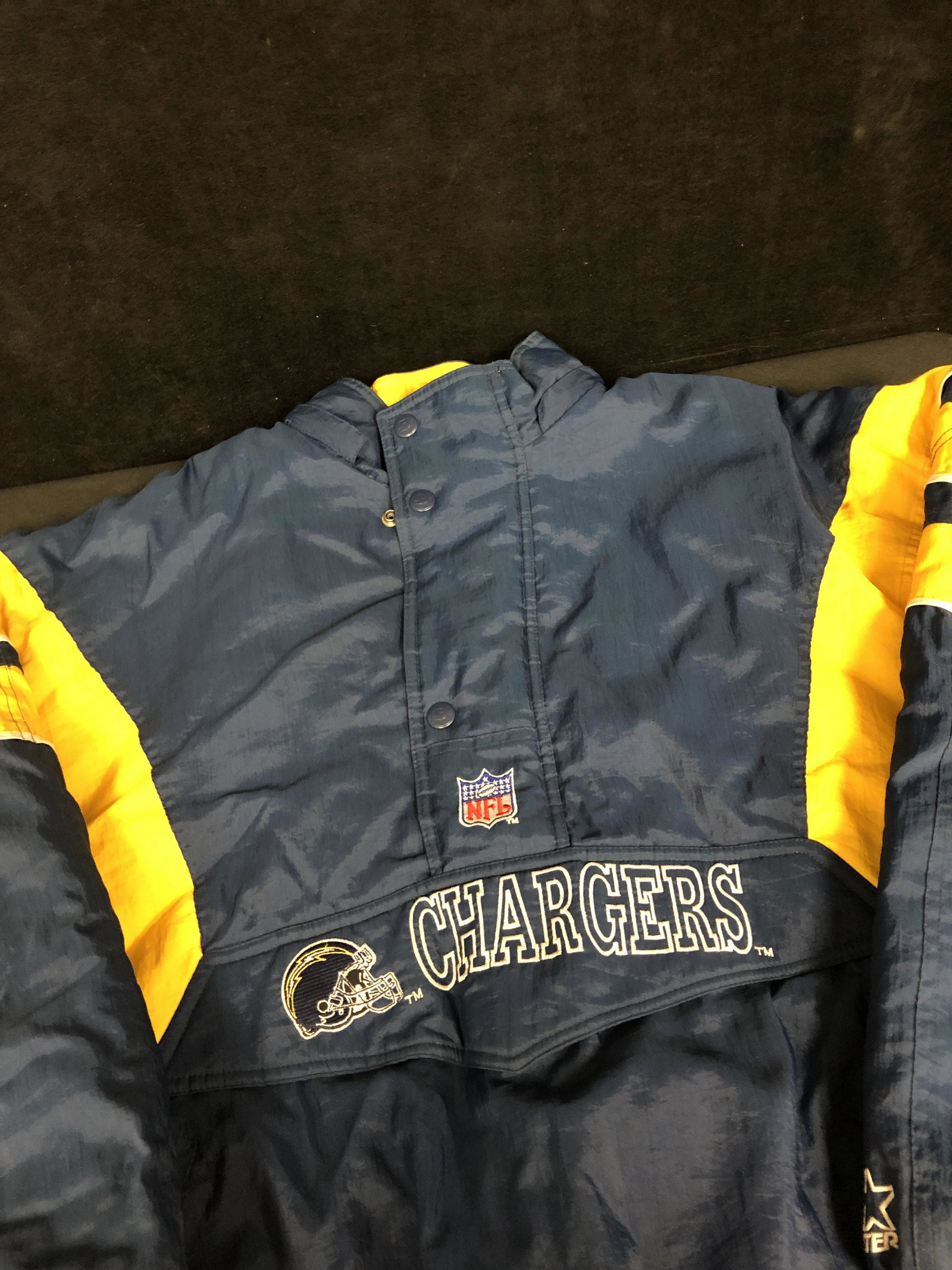 VINTAGE STARTER JACKET SAN DIEGO CHARGERS (1 of 4)