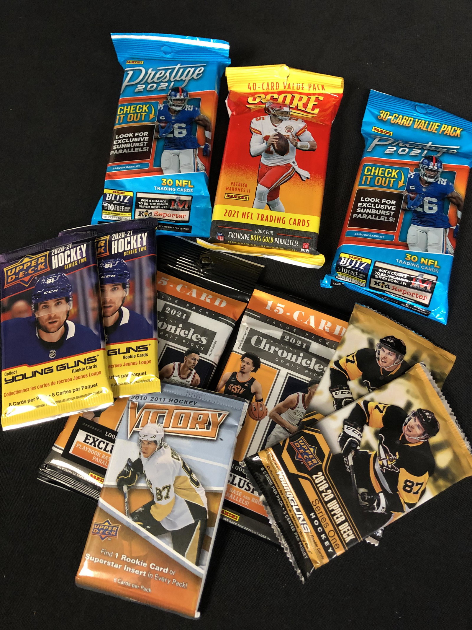 VARIOUS SEALED SPORTS CARD PACKS (1 of 1)