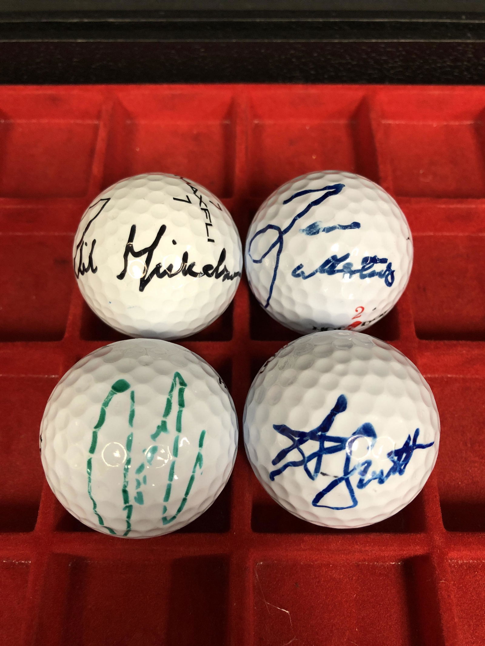 SIGNED GOLF BALL LOT ( MICKELSON, BELESTEROS,SCOTT, (1 of 1)