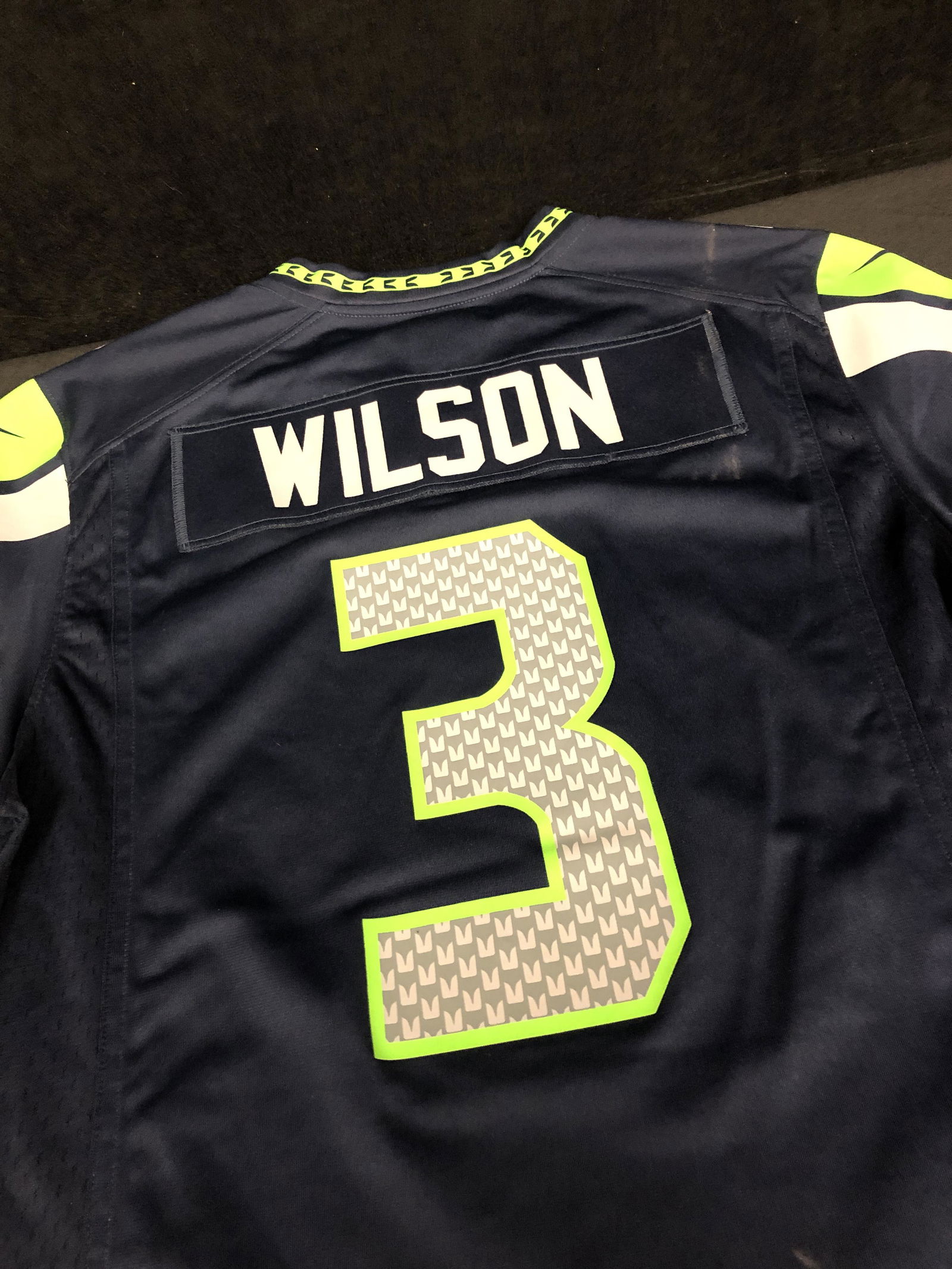 RUSSELL WILSON SEATTLE SEAHAWKS JERSEY (1 of 4)
