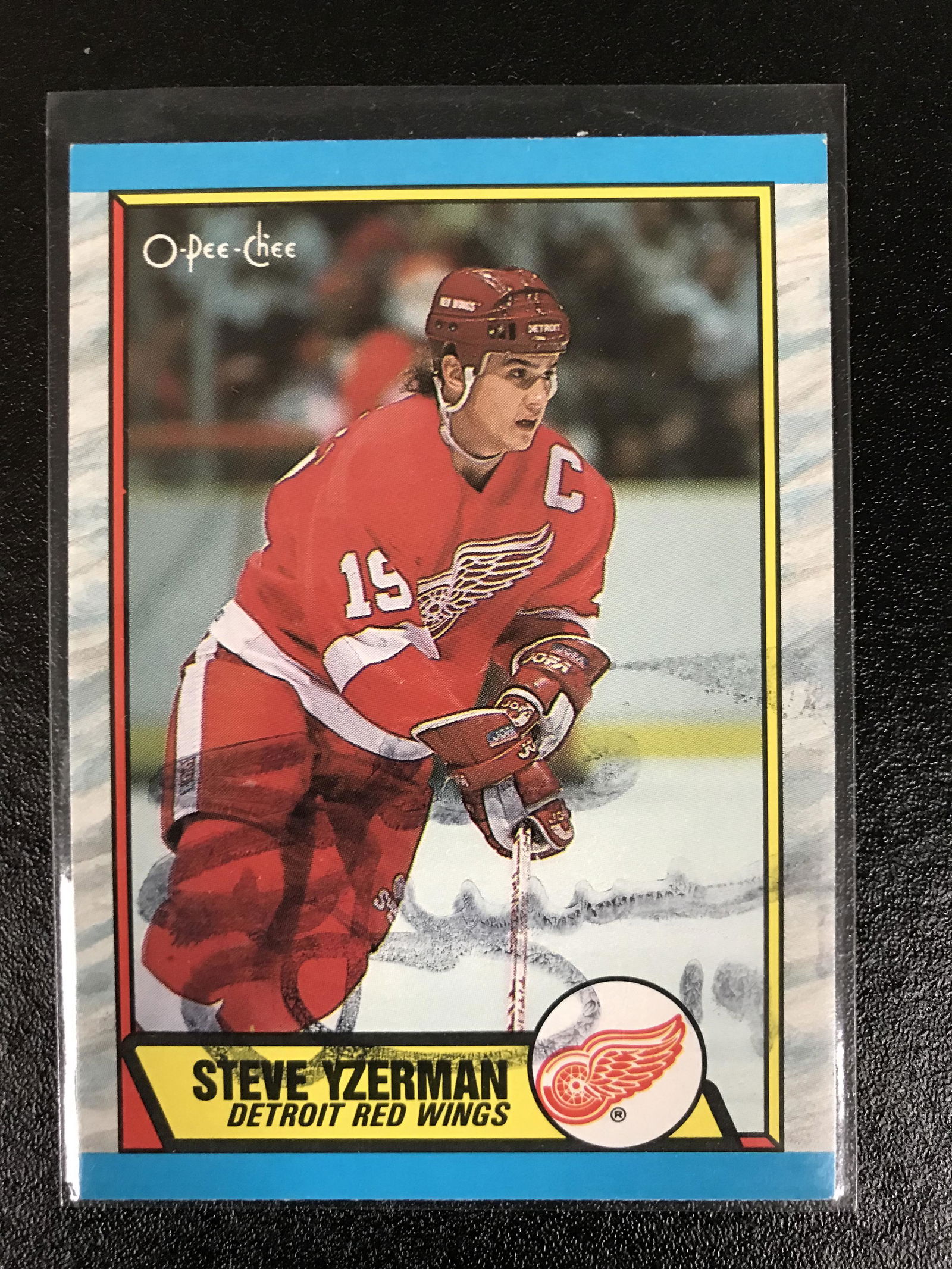 STEVE YZERMAN SIGNED O-PEE-CHEE HOCKEY CARD (1 of 1)