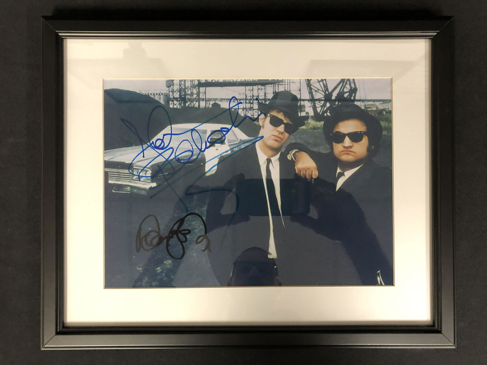 DAN AKROYD AND JOHN BELUSHI SIGNED BLUES BROTHERS 8 X (1 of 2)