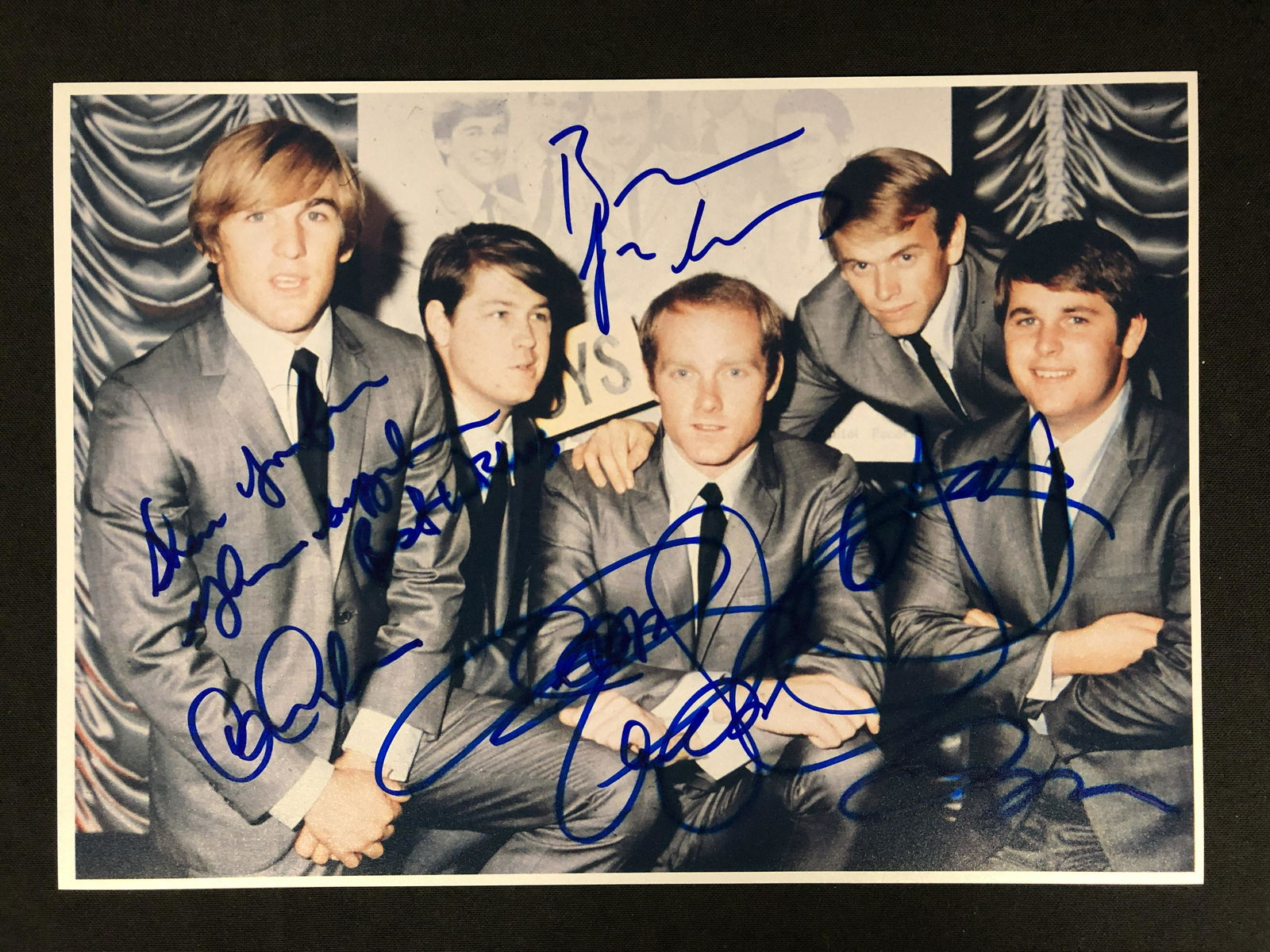 THE BEACH BOYS BAND SIGNED 8 X 10 (RA COA) (1 of 3)