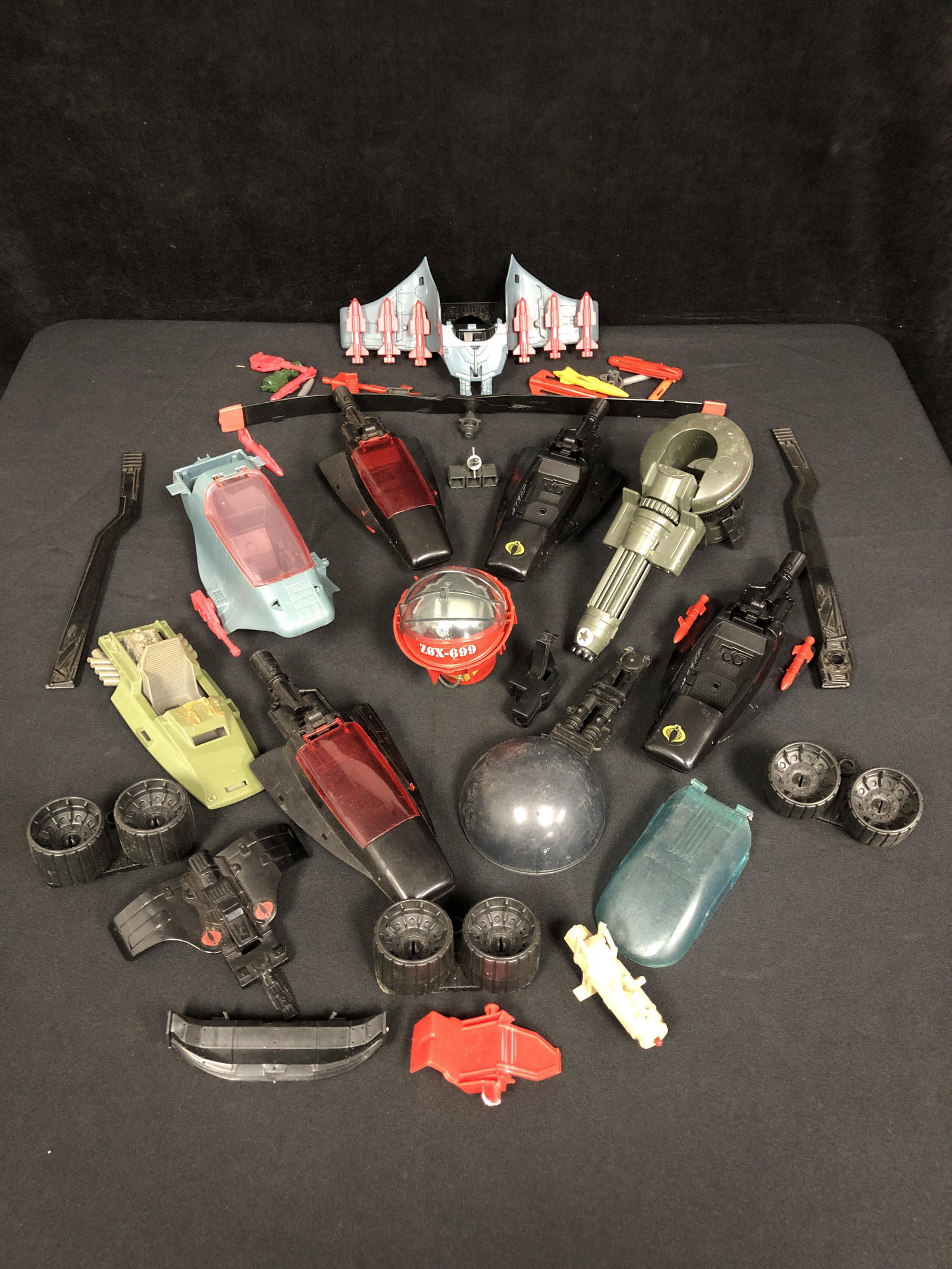 VINTAGE G.I JOE VEHICLE PARTS LOT (1 of 1)