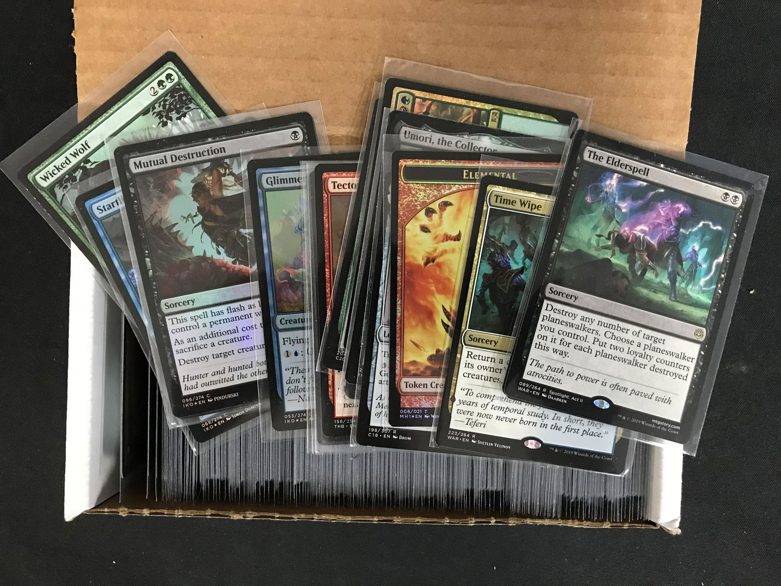 MAGIC THE GATHERING CARD LOT (1 of 1)
