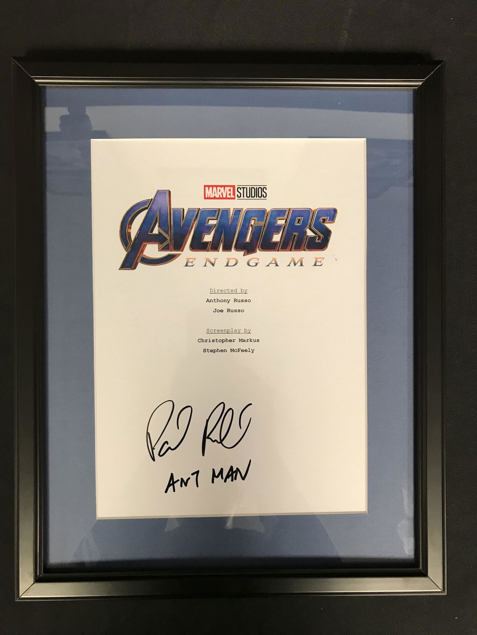 PAUL RUDD SIGNED AVENGERS SCRIPT COVER (RA COA) (1 of 2)