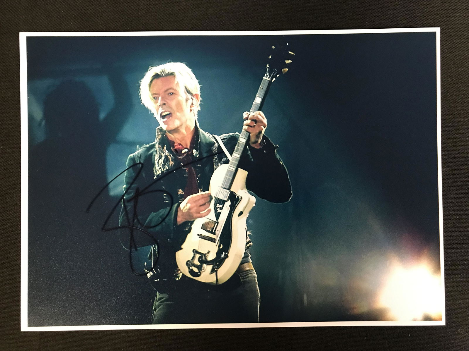 DAVID BOWIE SIGNED 8 X 10 (RA COA) (1 of 3)