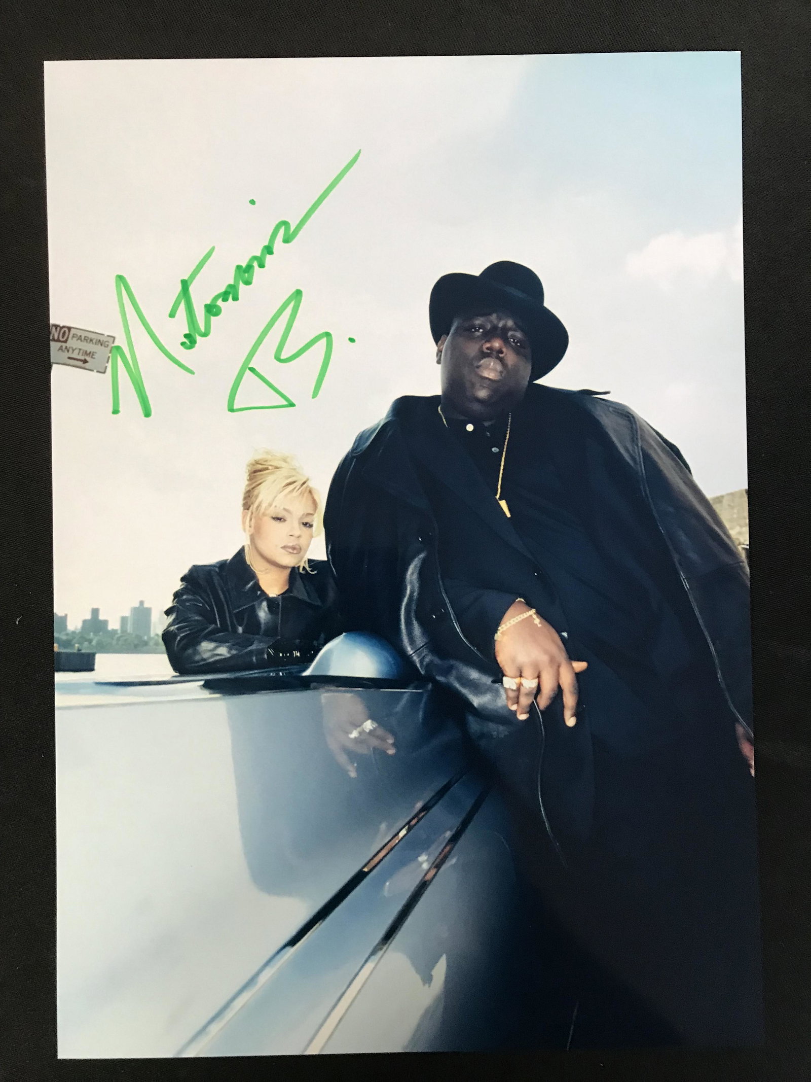 NOTORIOUS B.I.G. SIGNED 8 X 10 (RA COA): NOTORIOUS B.I.G. SIGNED 8 X 10 (RA COA)