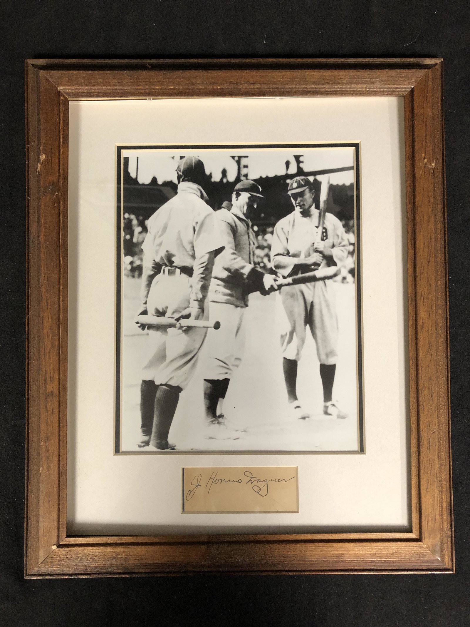 HONUS WAGNER SIGNED 16 X 20 INDEX CARD DISPLAY ( NO (1 of 2)