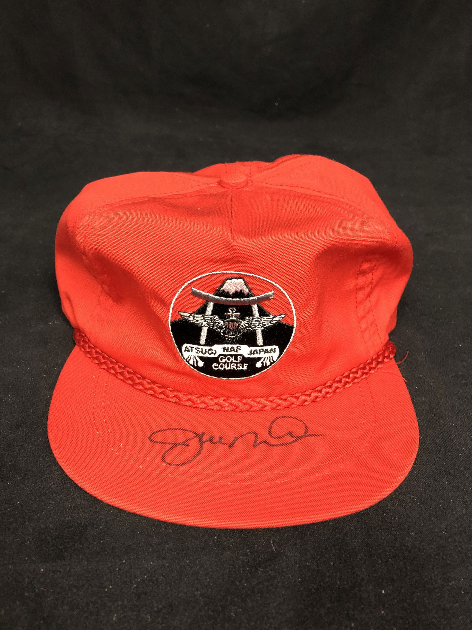 JOE MONTANA SIGNED BASEBALL HAT (1 of 2)
