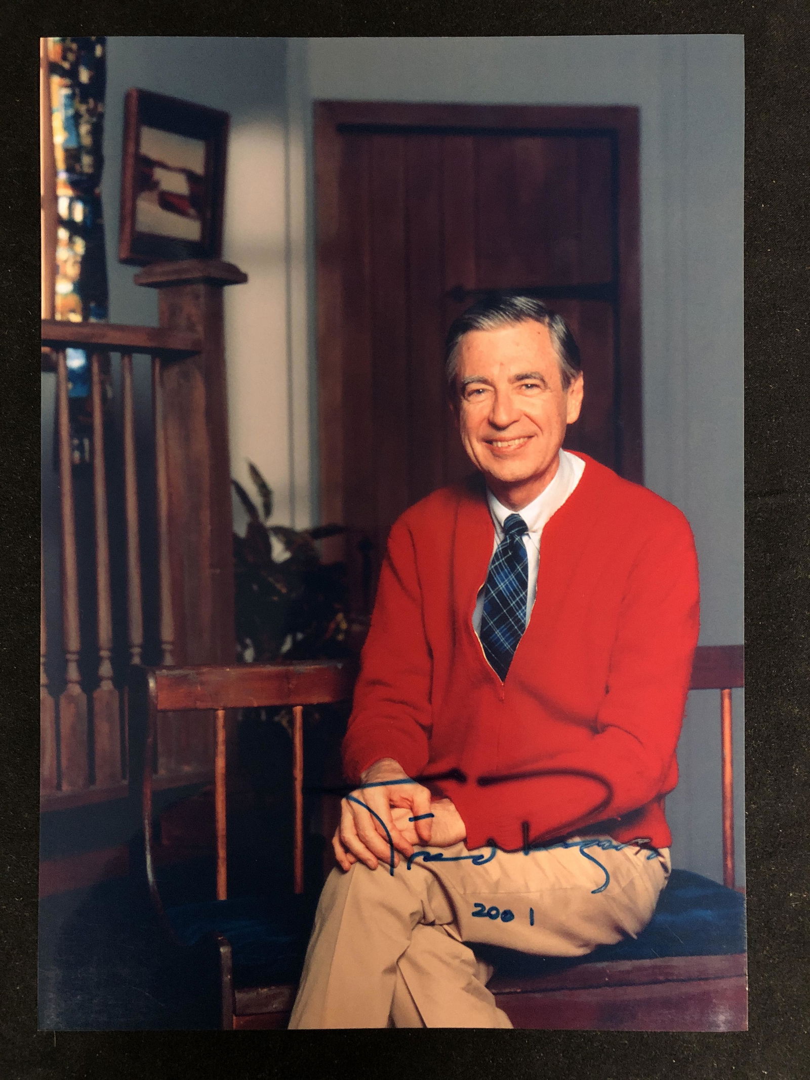 FRED ROGERS SIGNED 8X10 PHOTO (RA COA) (1 of 3)