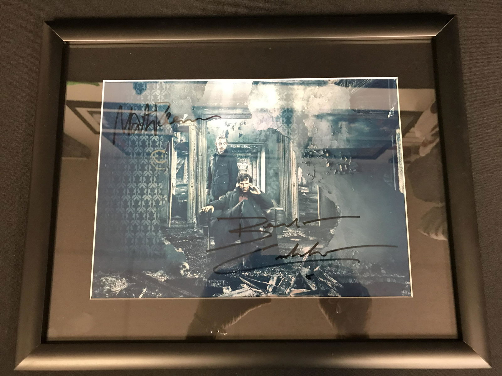 BENEDICT CUMBERBATCH AND MARTIN FREEMAN SIGNED AND FRAM (1 of 3)