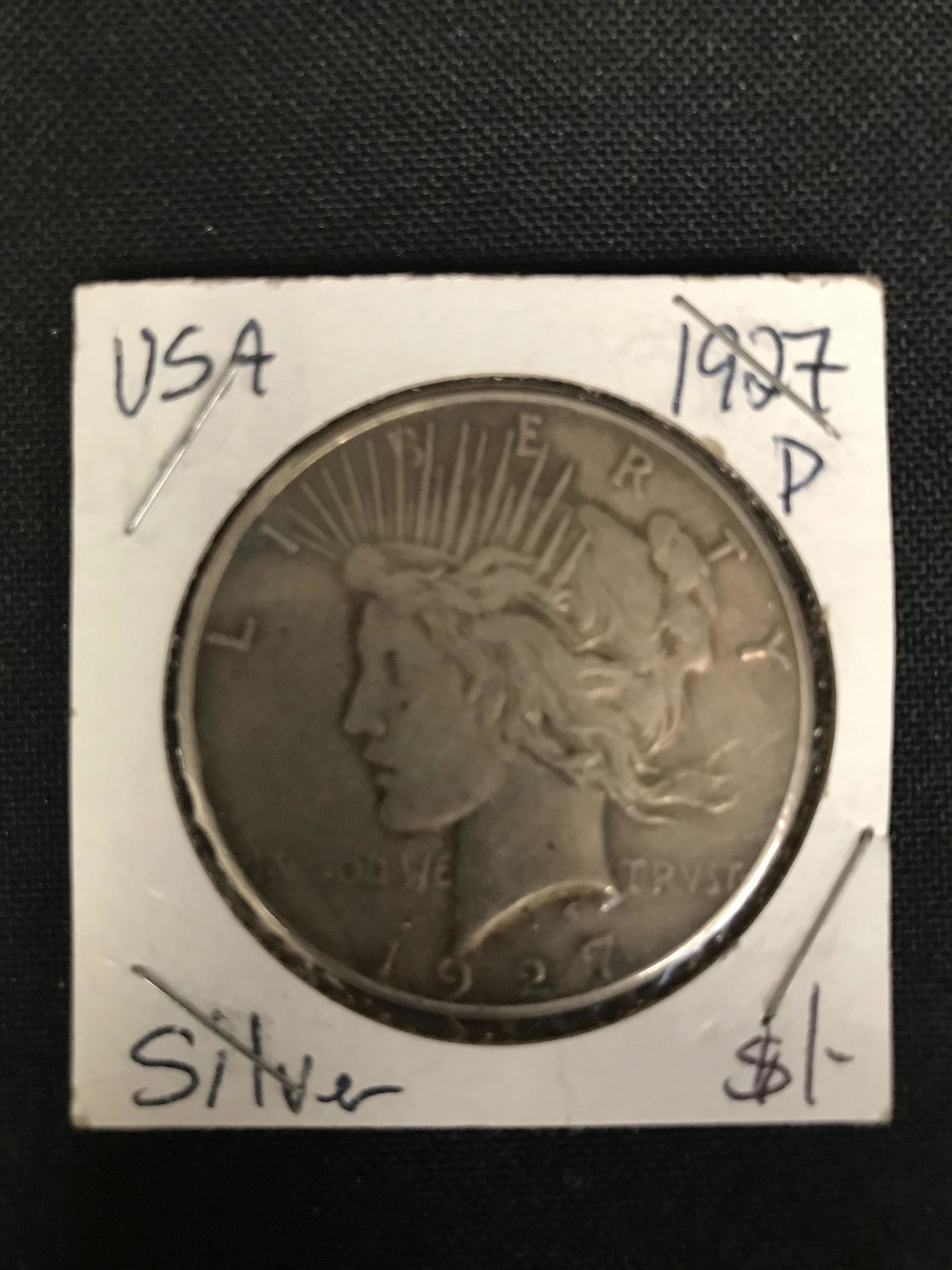 1927 USA PEACE SILVER DOLLAR (PHILADELPHIA MINTED) (1 of 1)