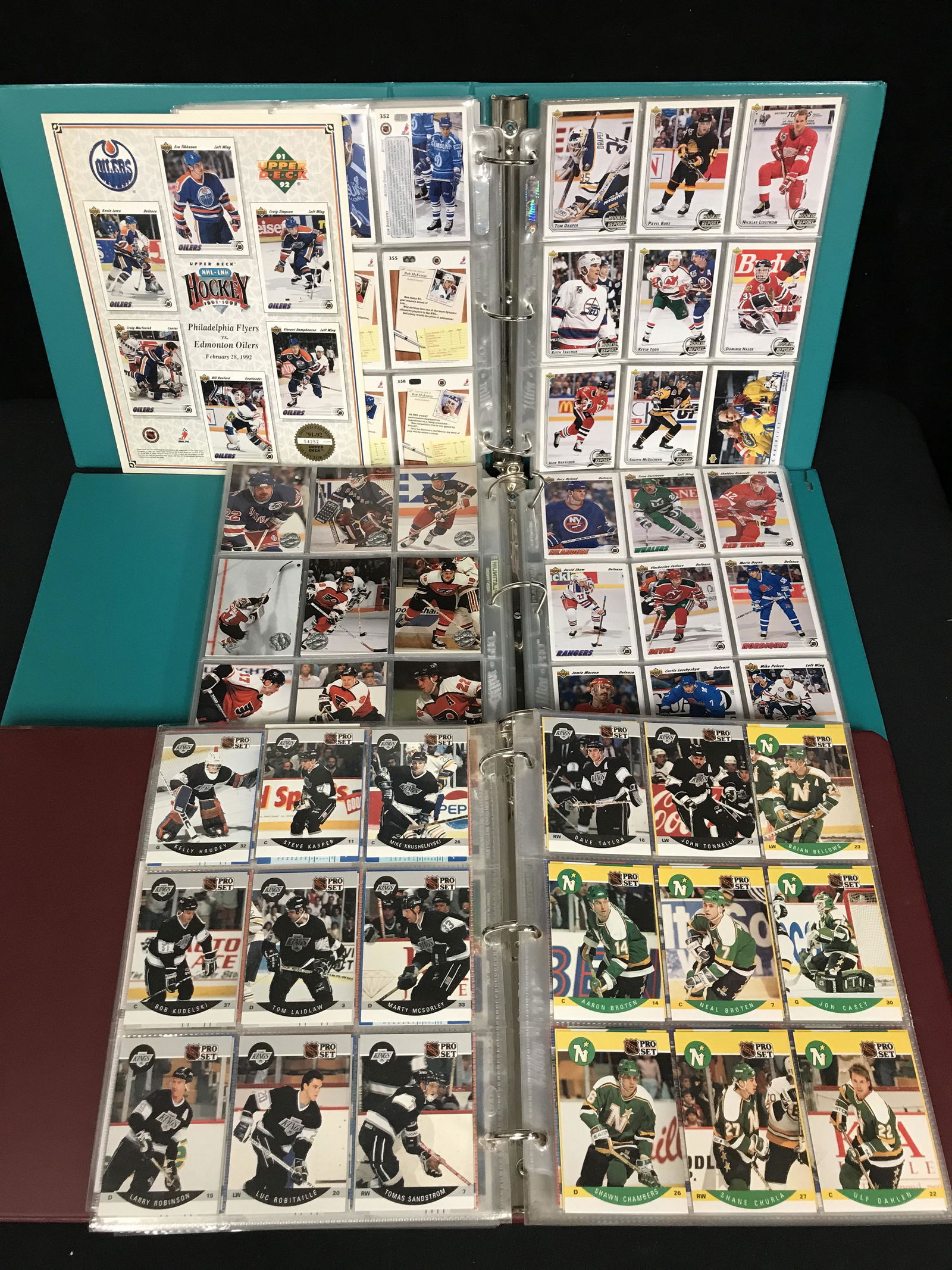ASSORTED HOCKEY CARD LOT (1 of 1)