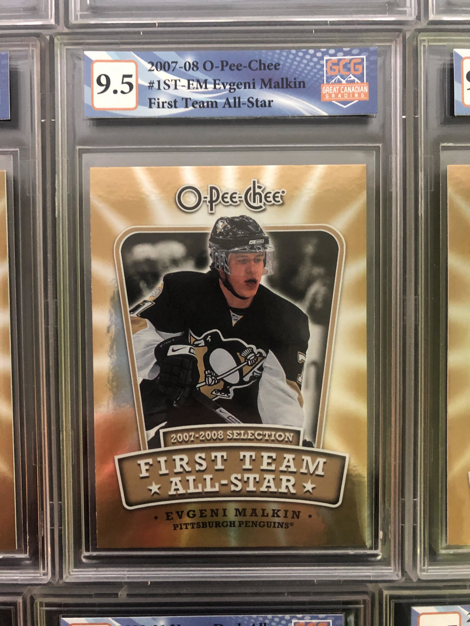 2007-08 O-PEE-CHEE #1ST-EM EVGENI MALKIN ALL ROOKIE: 2007-08 O-PEE-CHEE #1ST-EM EVGENI MALKIN ALL ROOKIE TEAM (GCG 9.5)