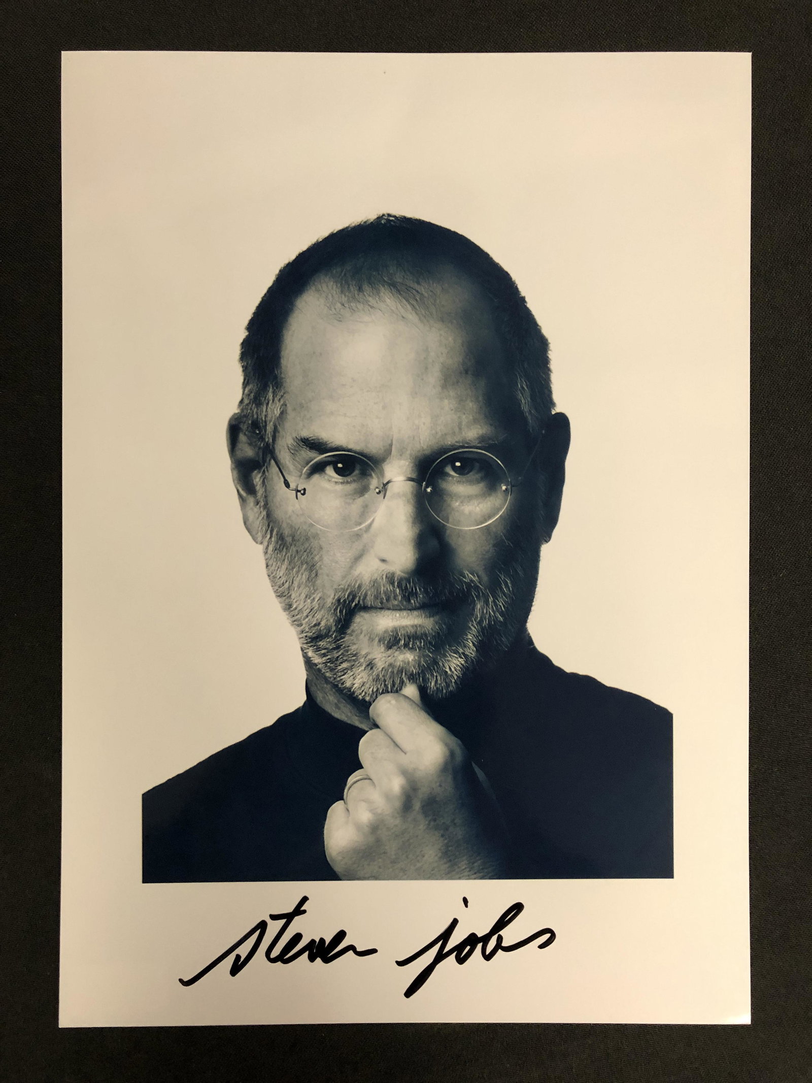 STEVE JOBS SIGNED 8X10 PHOTO (RA COA): STEVE JOBS SIGNED 8X10 PHOTO (RA COA)