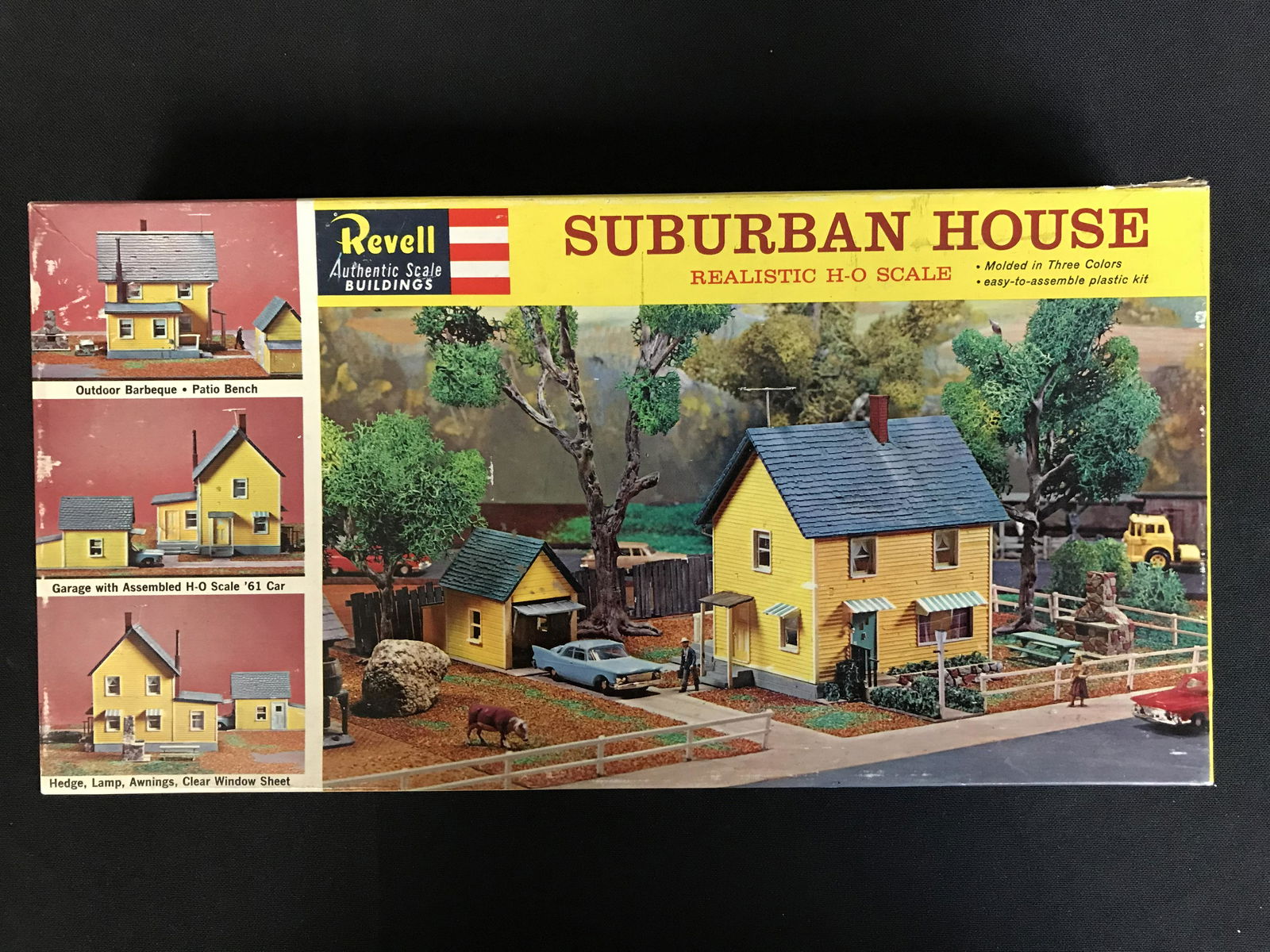 UNBUILT VINTAGE REVELL SUBURBAN HOUSE MODEL KIT (1 of 1)