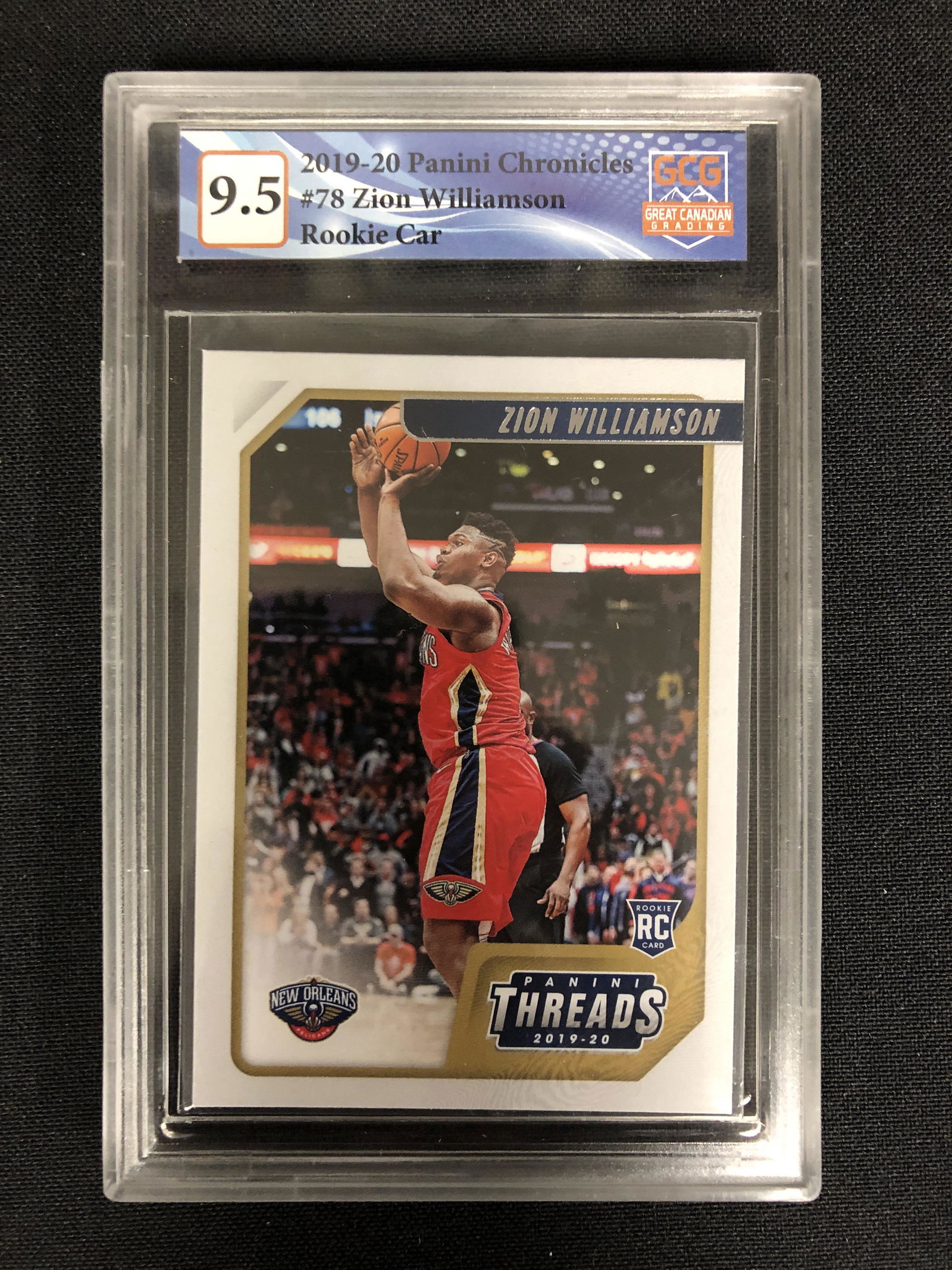 2019-20 PANINI CHRONICLES ZION WILLIAMSON ROOKIE CARD ( (1 of 2)