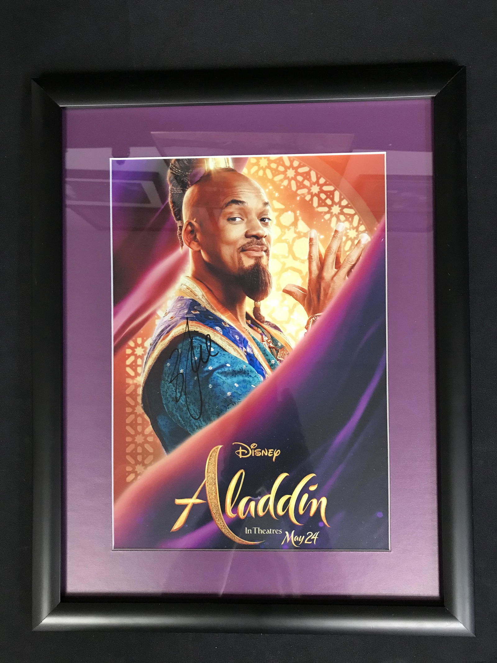 WILL SMITH SIGNED AND CUSTOM FRAMED 8 X 10 (RA COA): WILL SMITH SIGNED AND CUSTOM FRAMED 8 X 10 (RA COA)